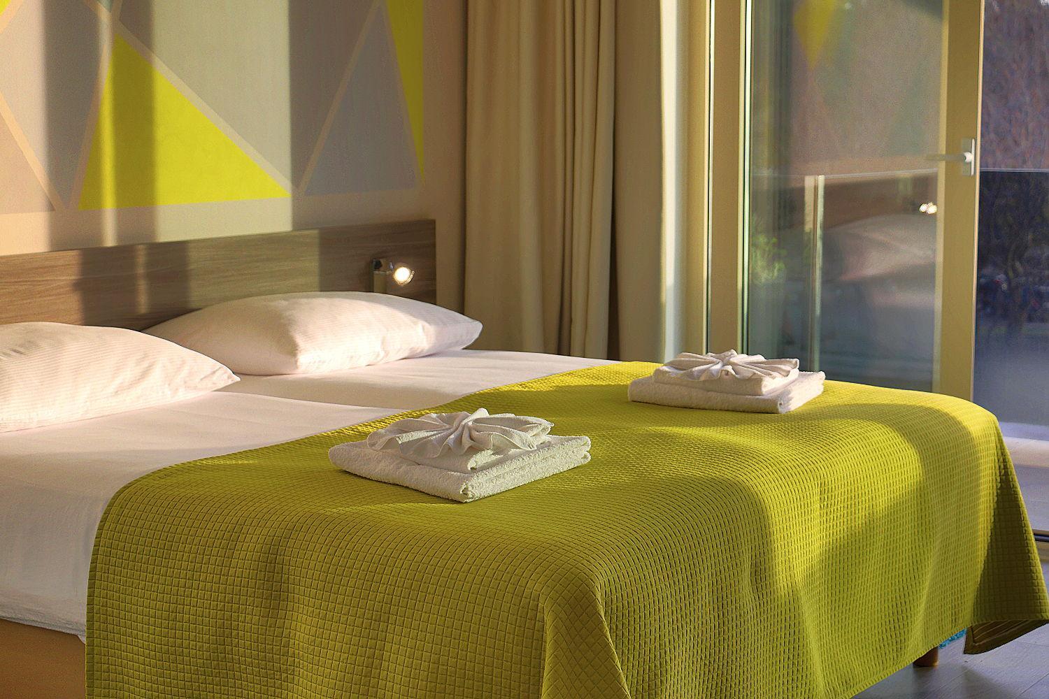 Double Room with Balcony and Sea View - Photo 5