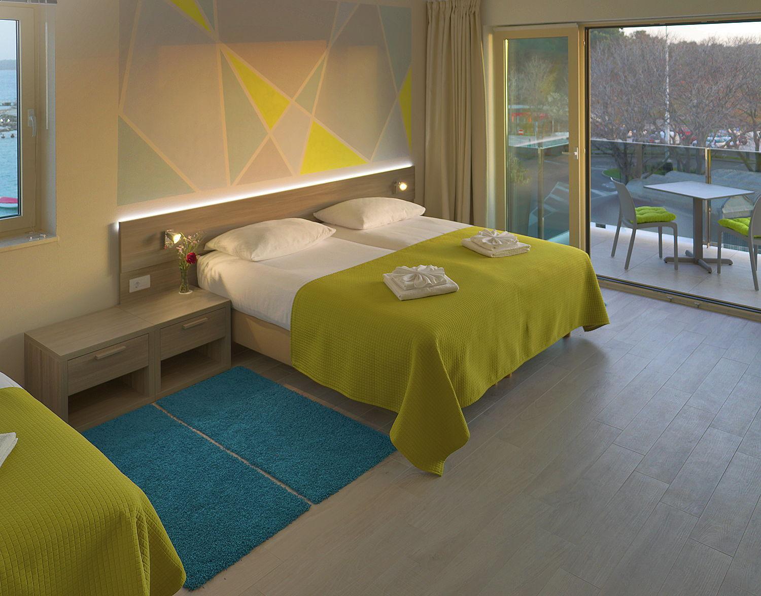 Superior Triple Room with Sea View - Photo 1