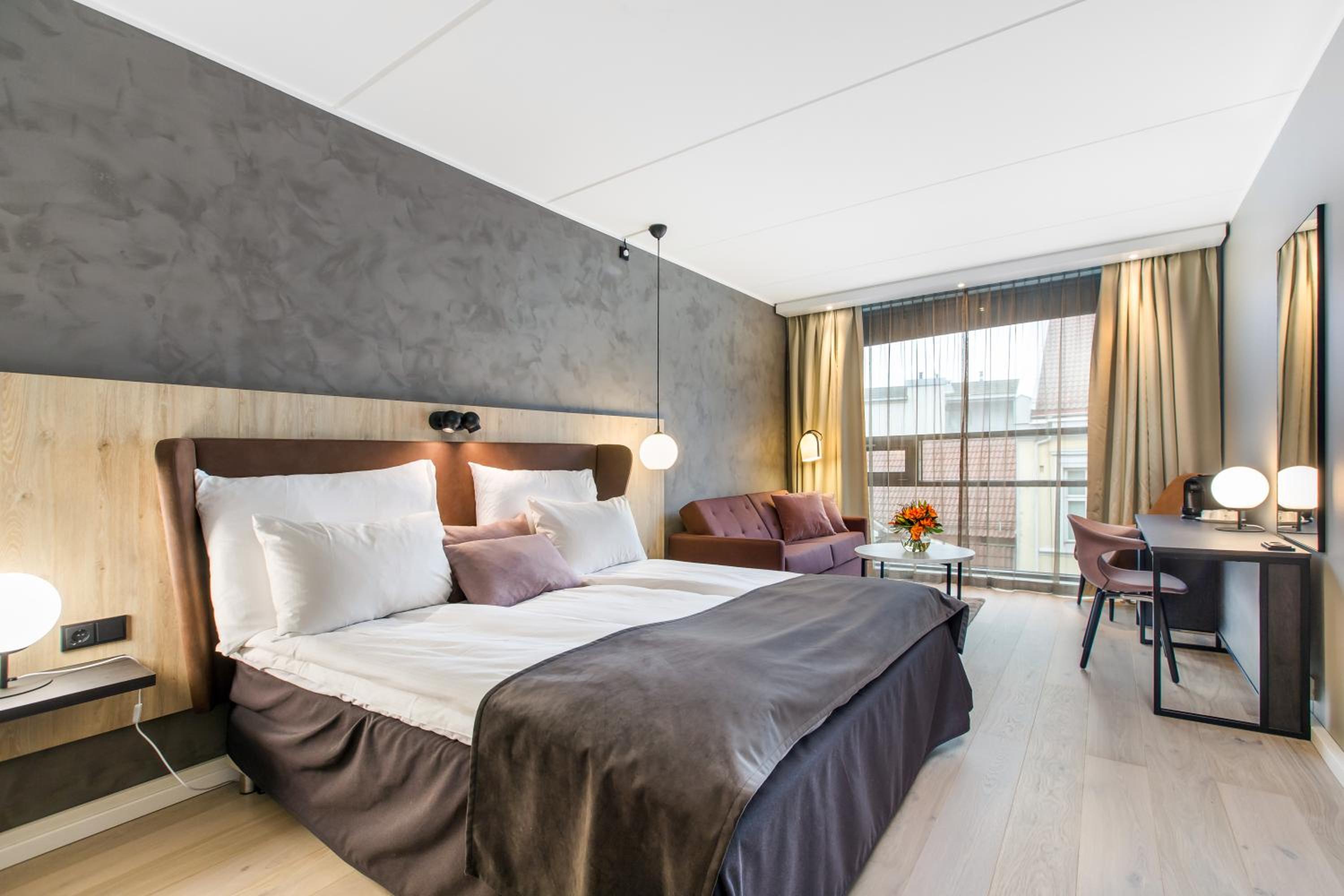 Deluxe Double Room - Photo 1