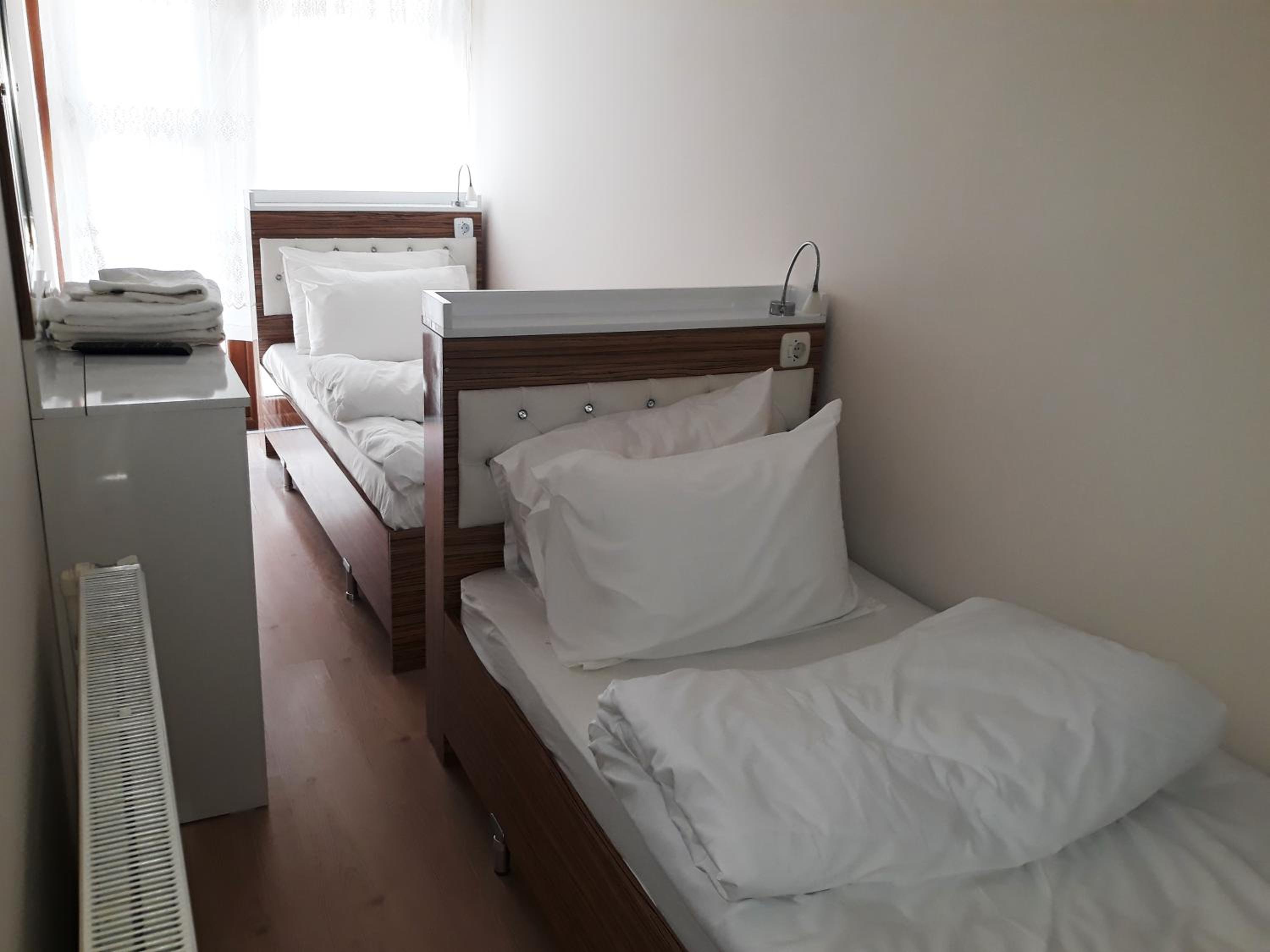 Comfort Triple Room with Shower