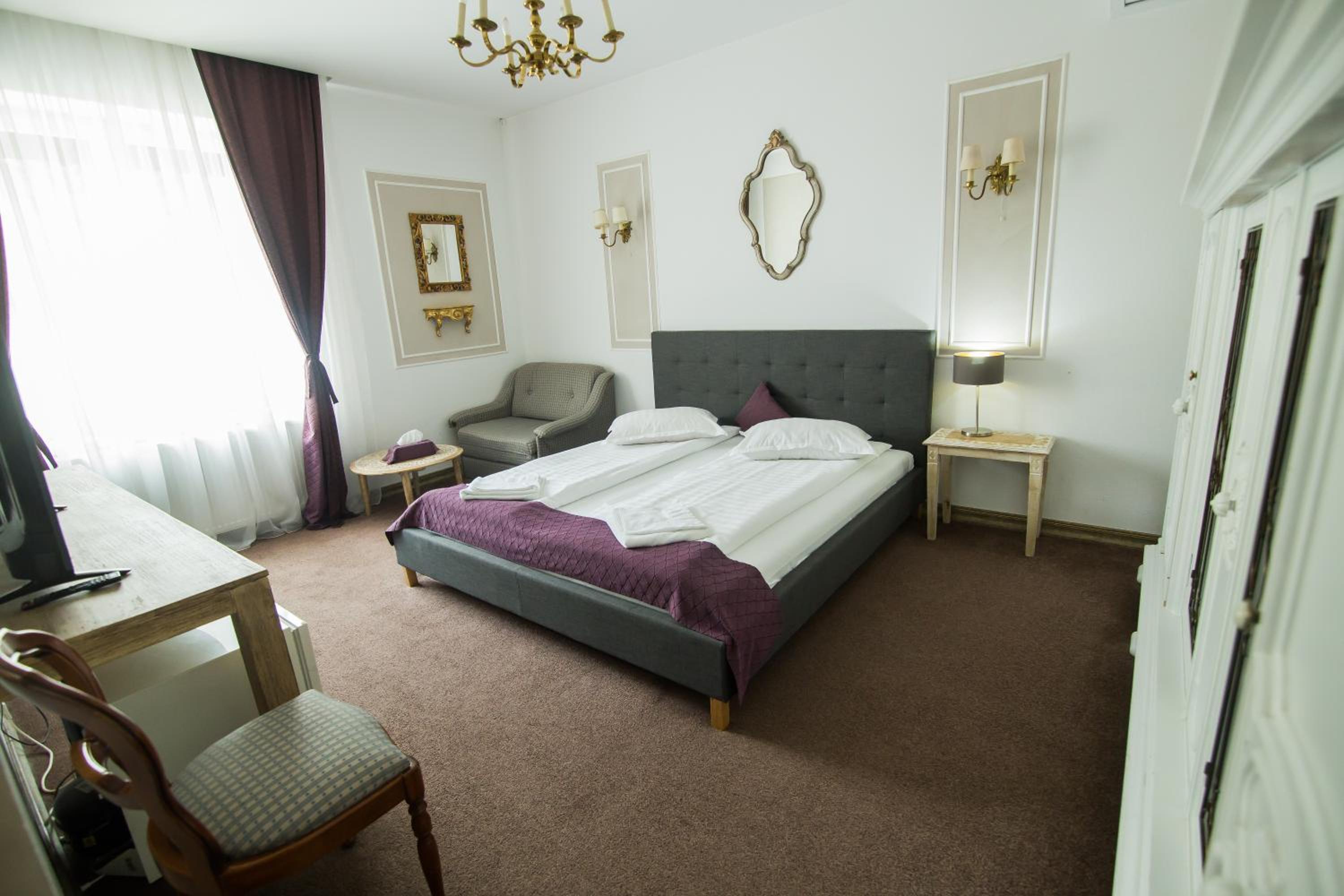 Superior Double Room - Photo 9