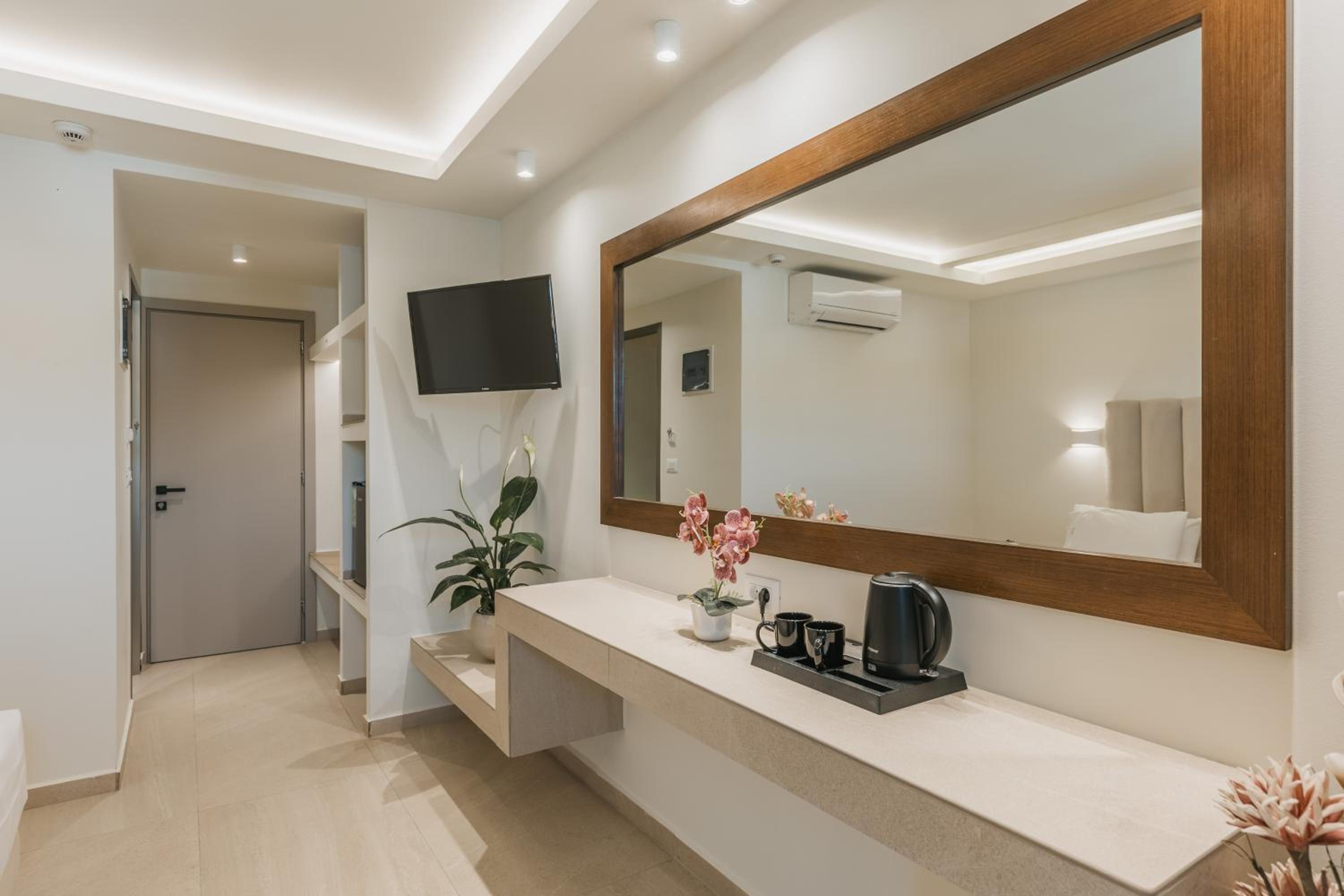 Premium Triple Room with Balcony