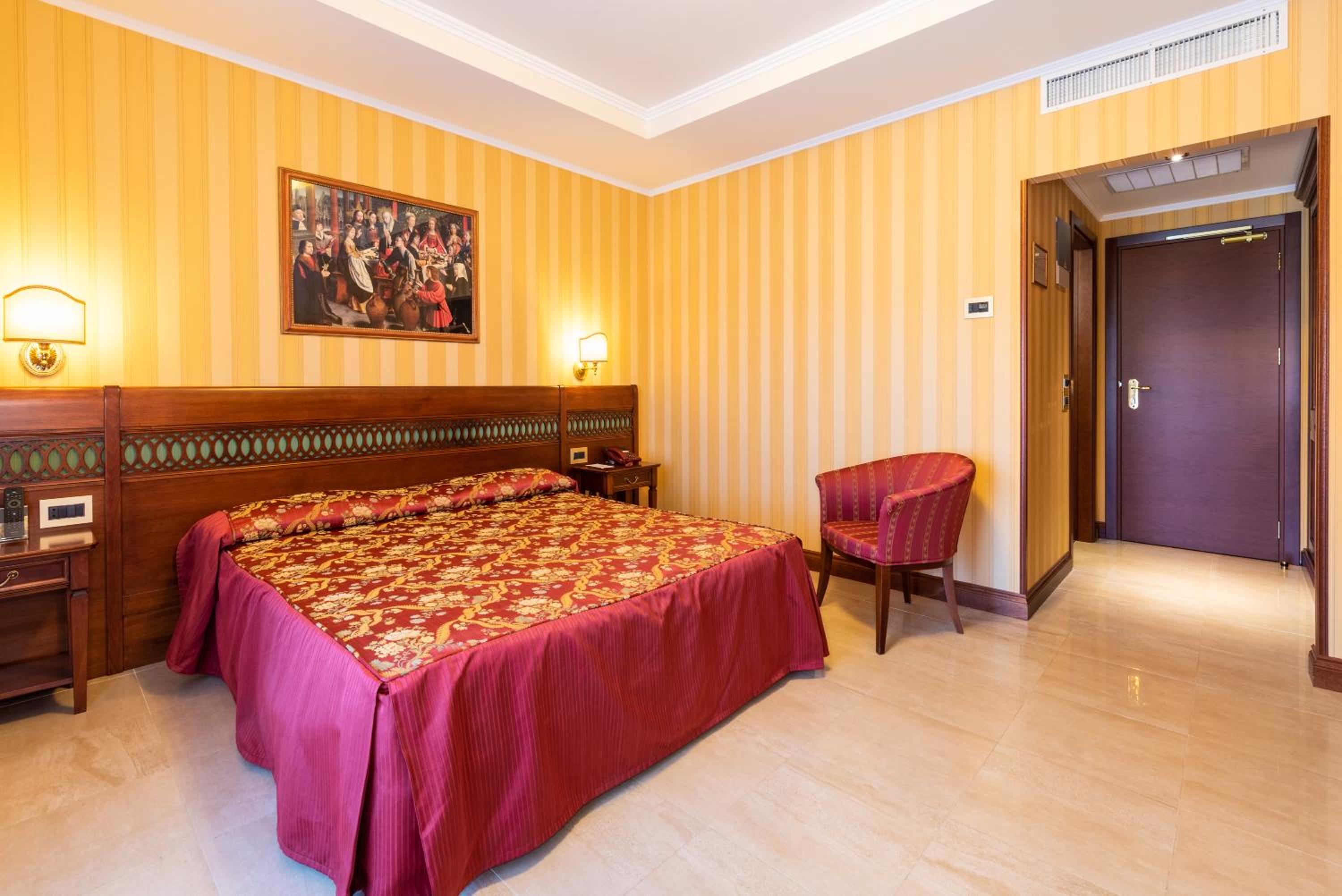 Triple Room with Terrace - Annex - Photo 9