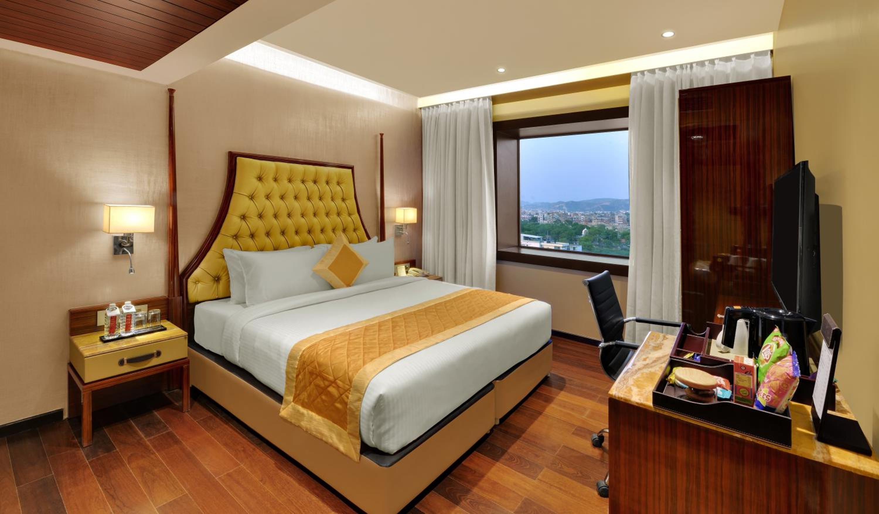 Hazel Suite (Avail 15% off on Spa Services) - Photo 1
