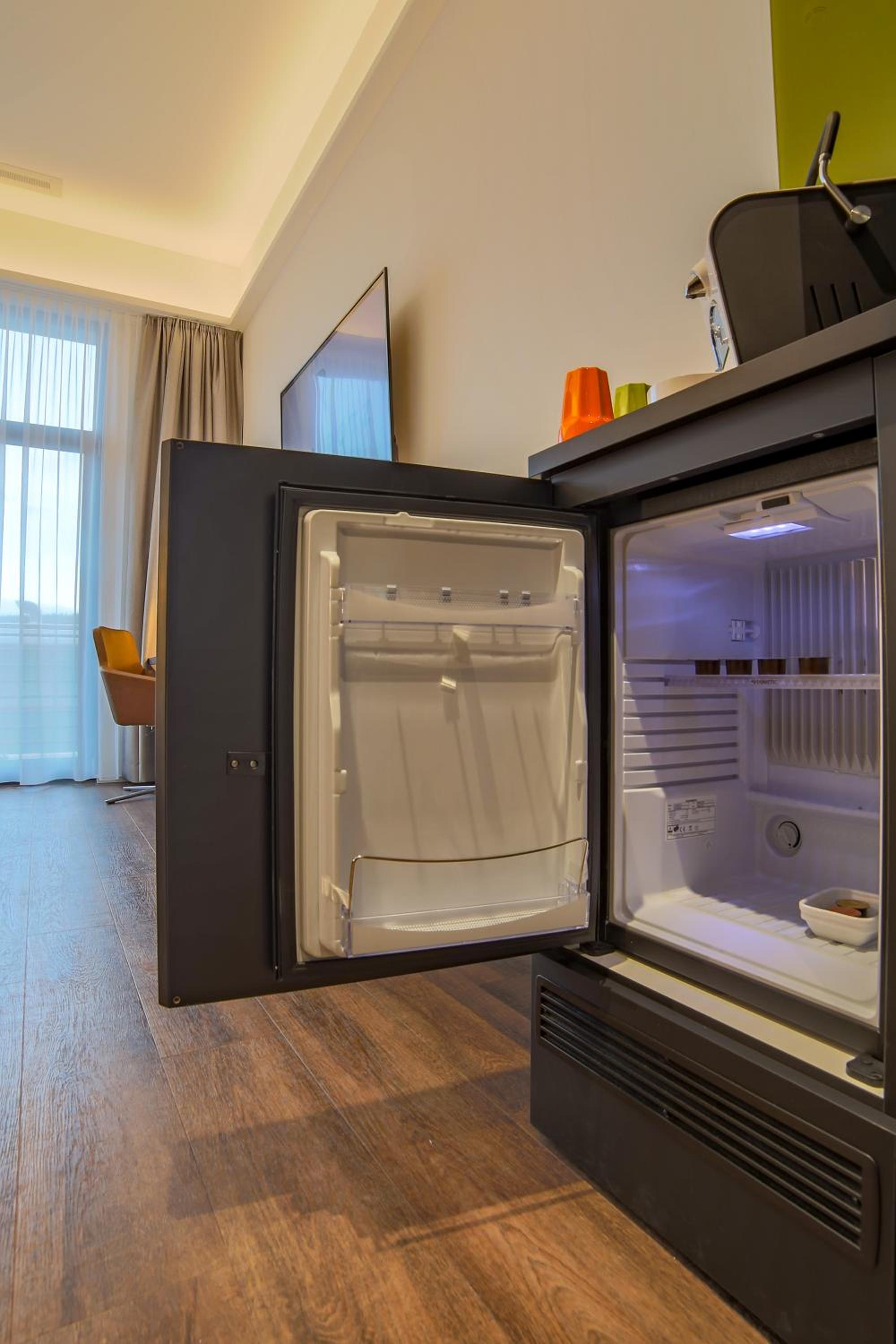 Double or Twin Room with Balcony - Photo 8