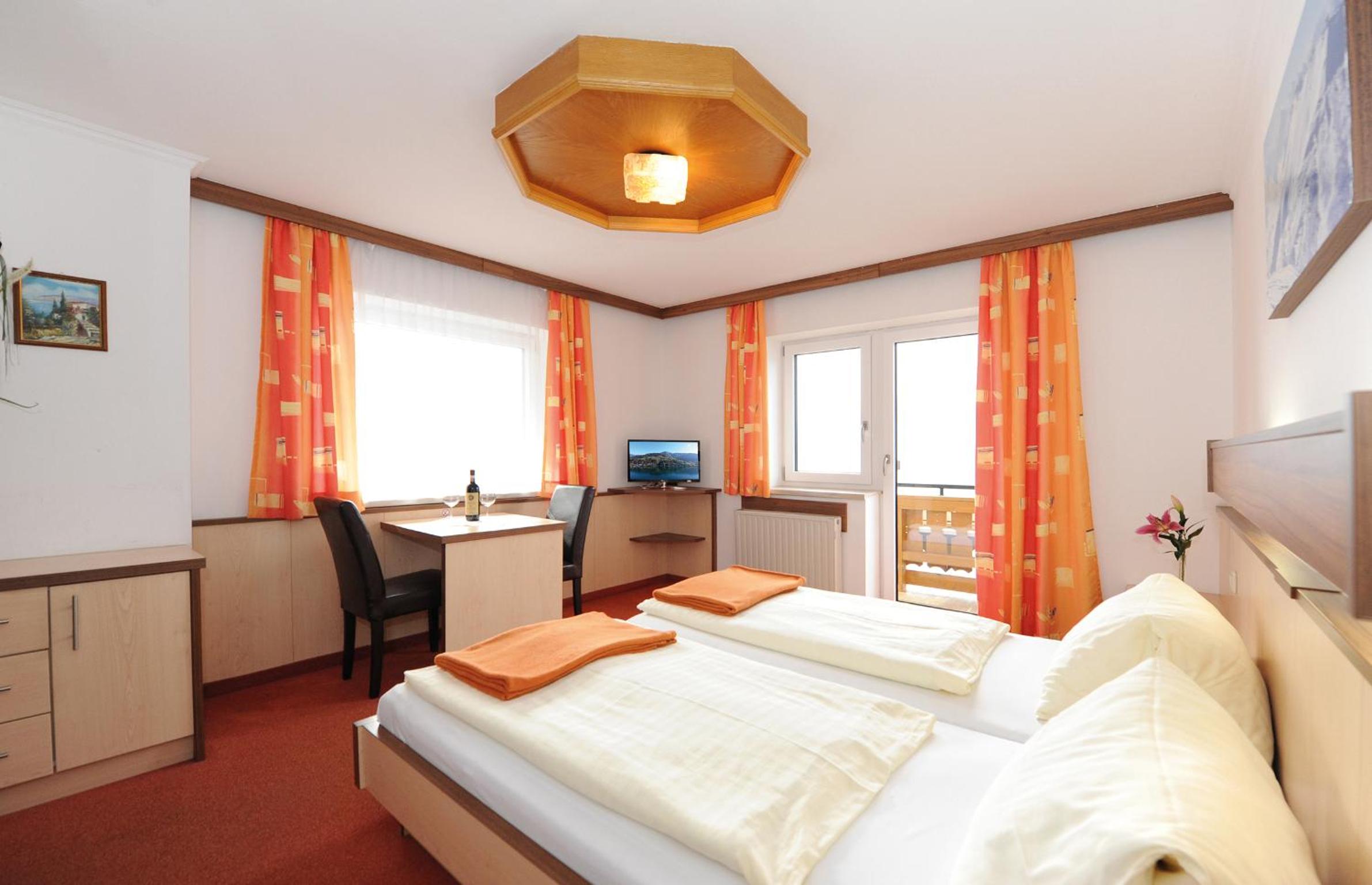 Double Room with Lake View