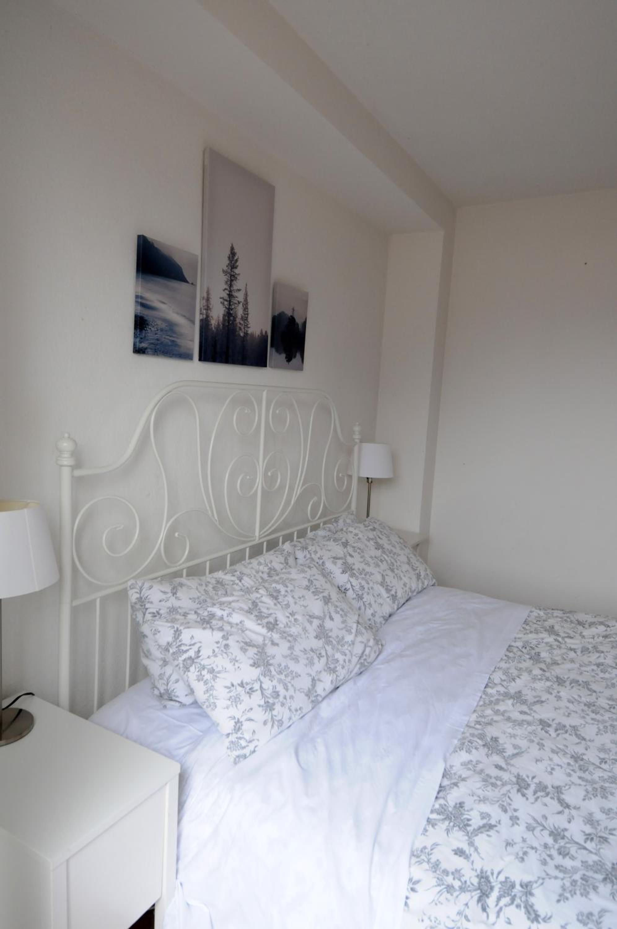 Double or Twin Room with Private Bathroom photo 1