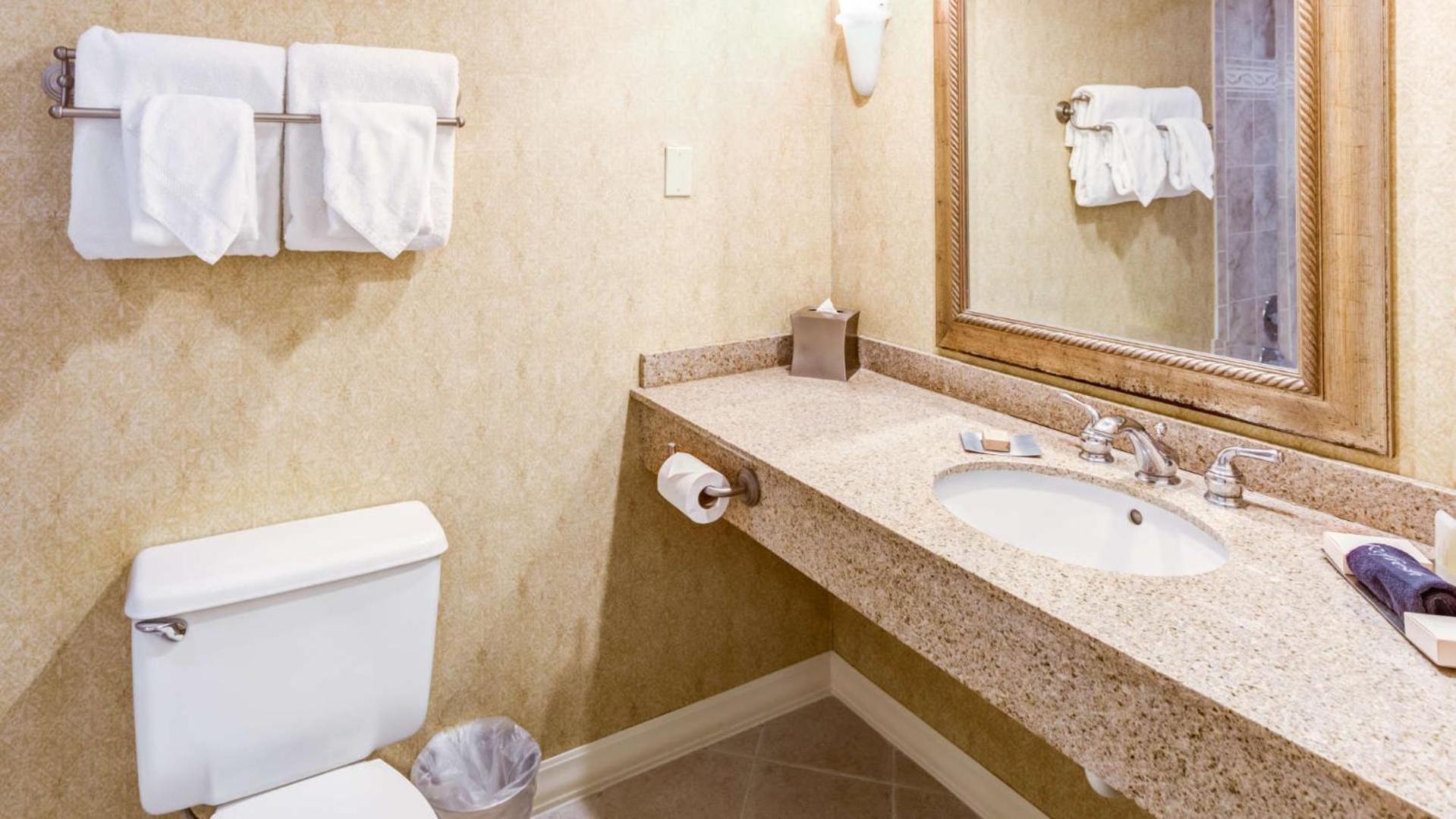 Queen Room - Photo 2