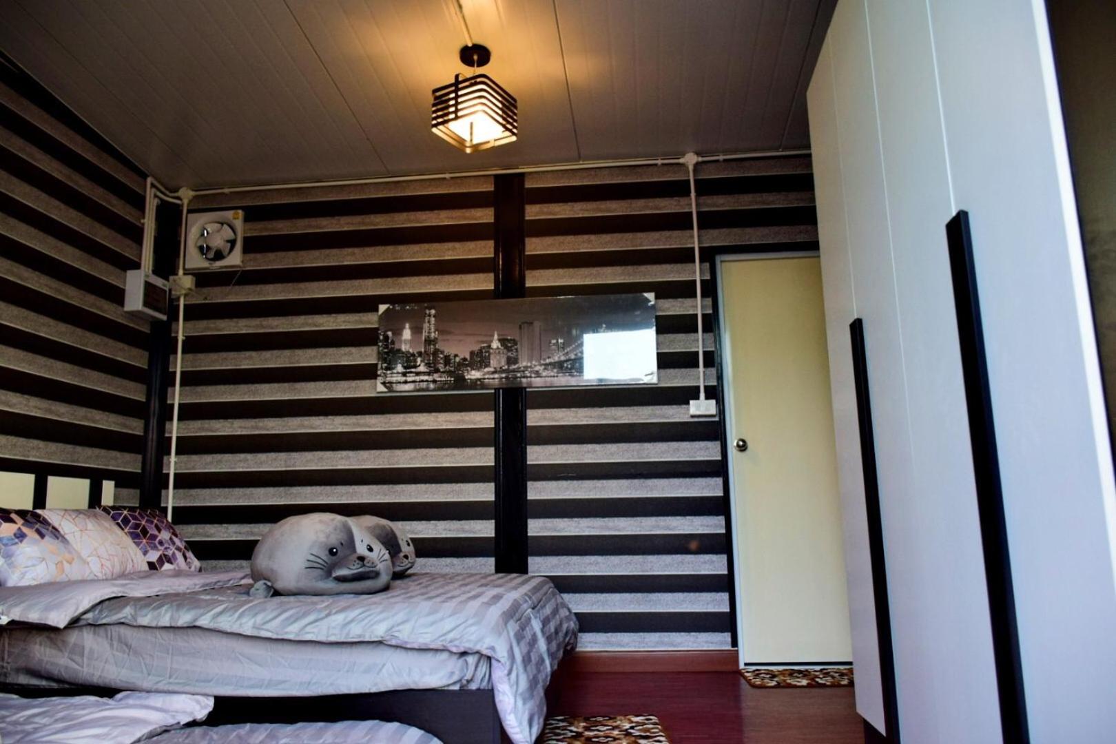 Two-Bedroom House - Photo 76