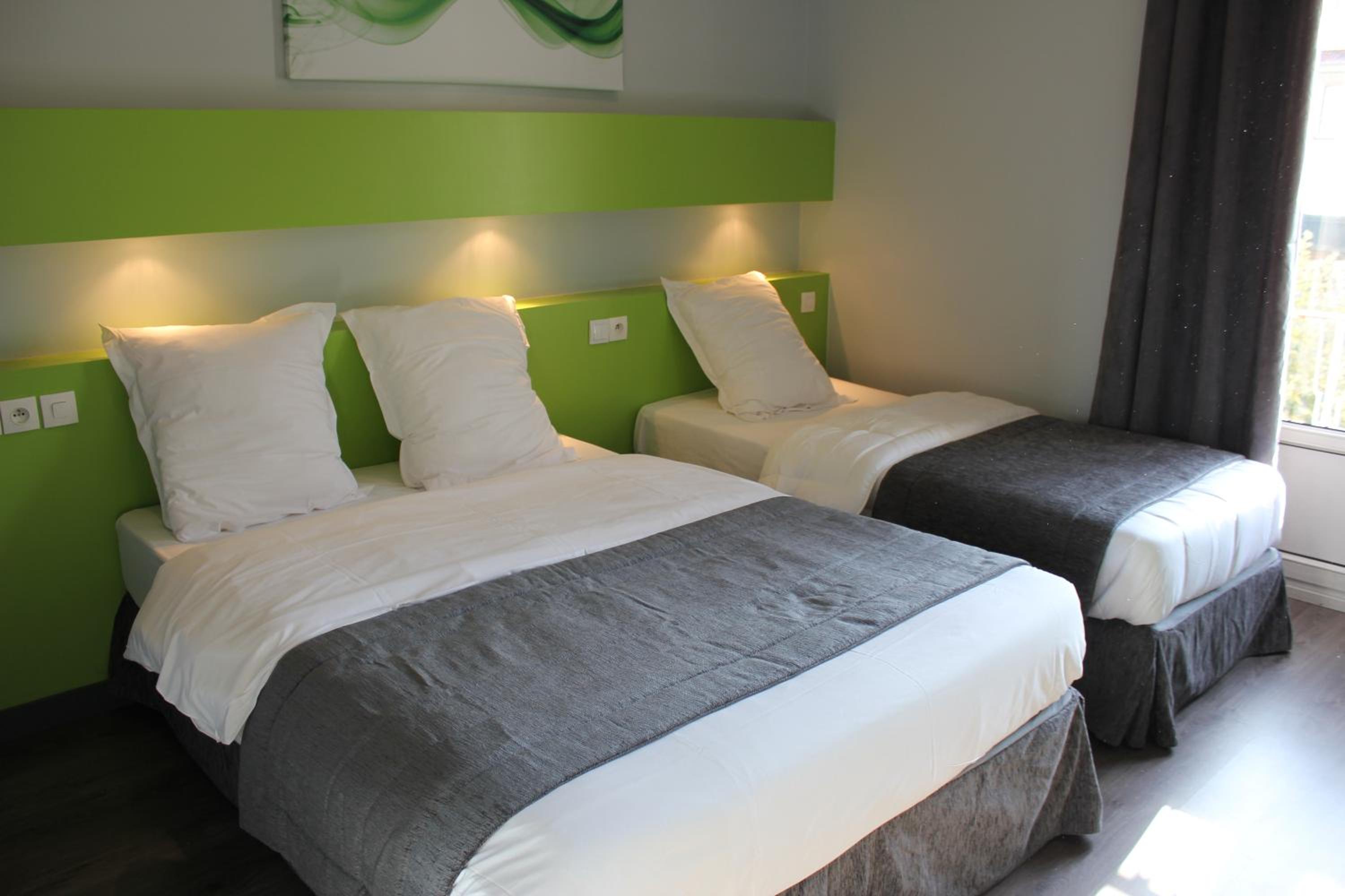 Double Room - Photo 5