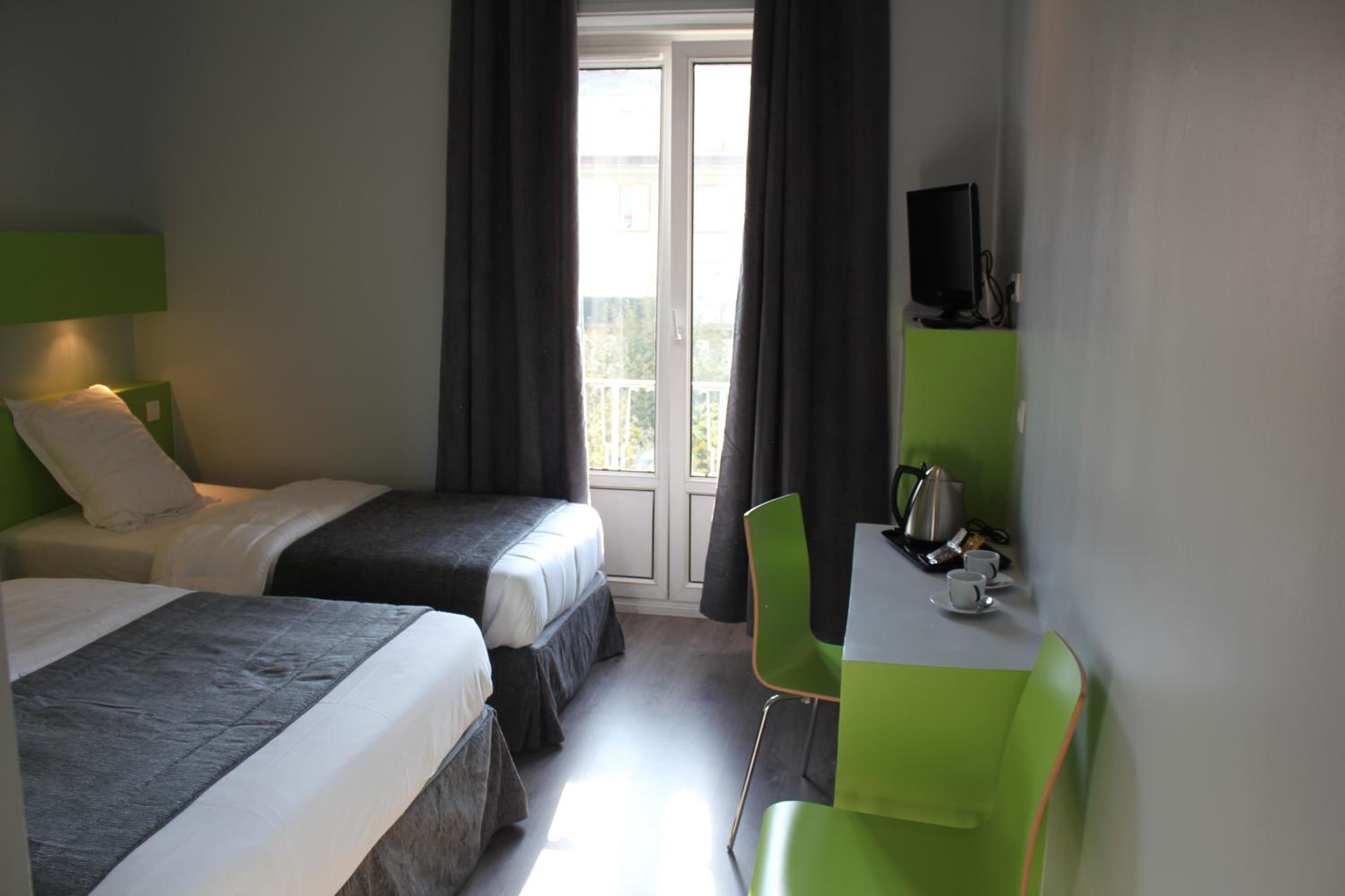 Double Room - Photo 15