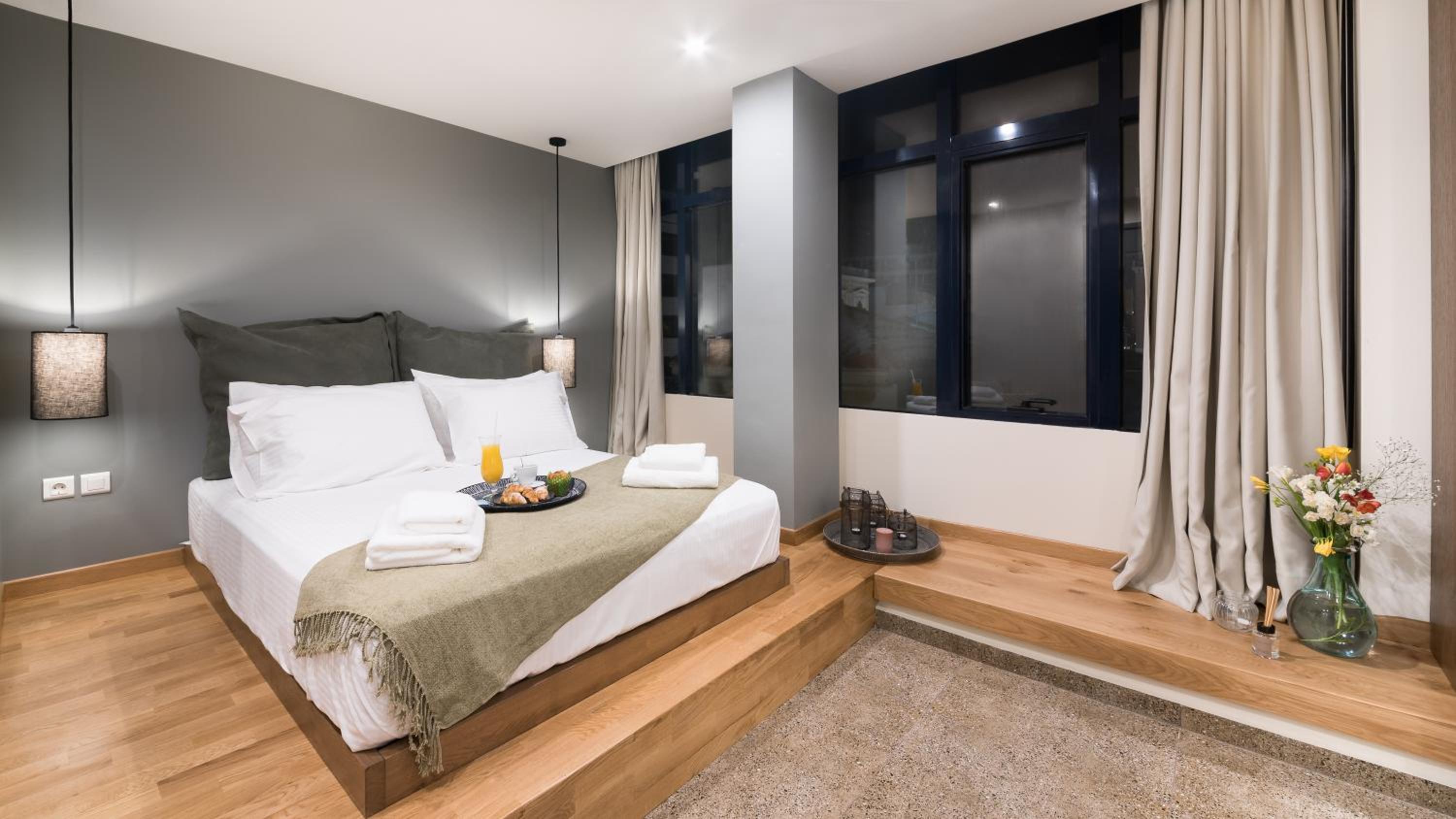 Senior Suite Metropolis View photo 3