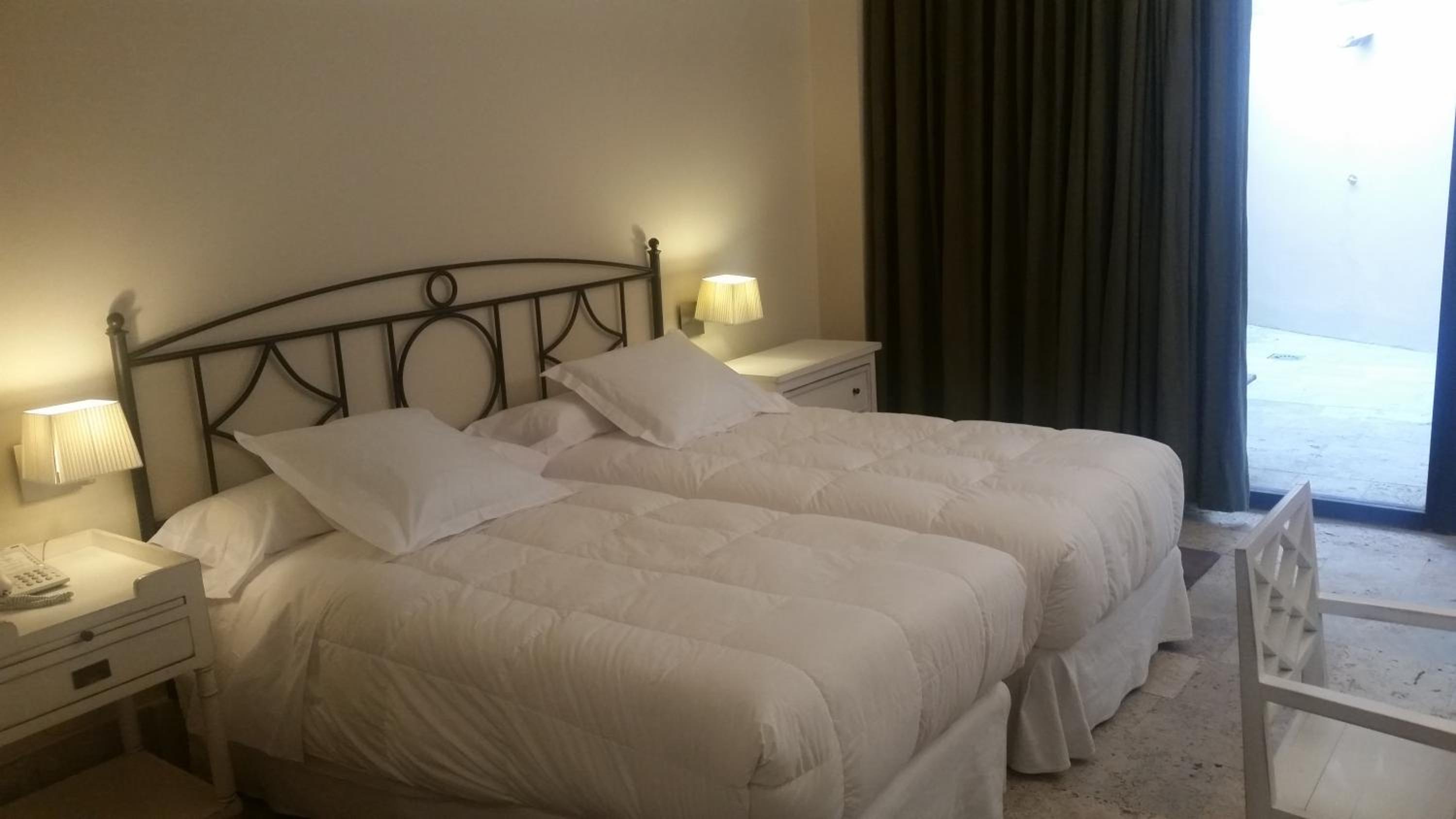 Double Room - Photo 1