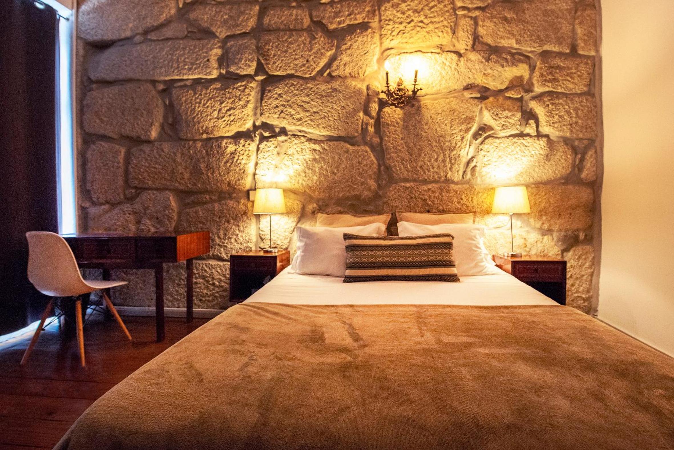 Deluxe Double or Twin Room with Terrace View - Photo 6