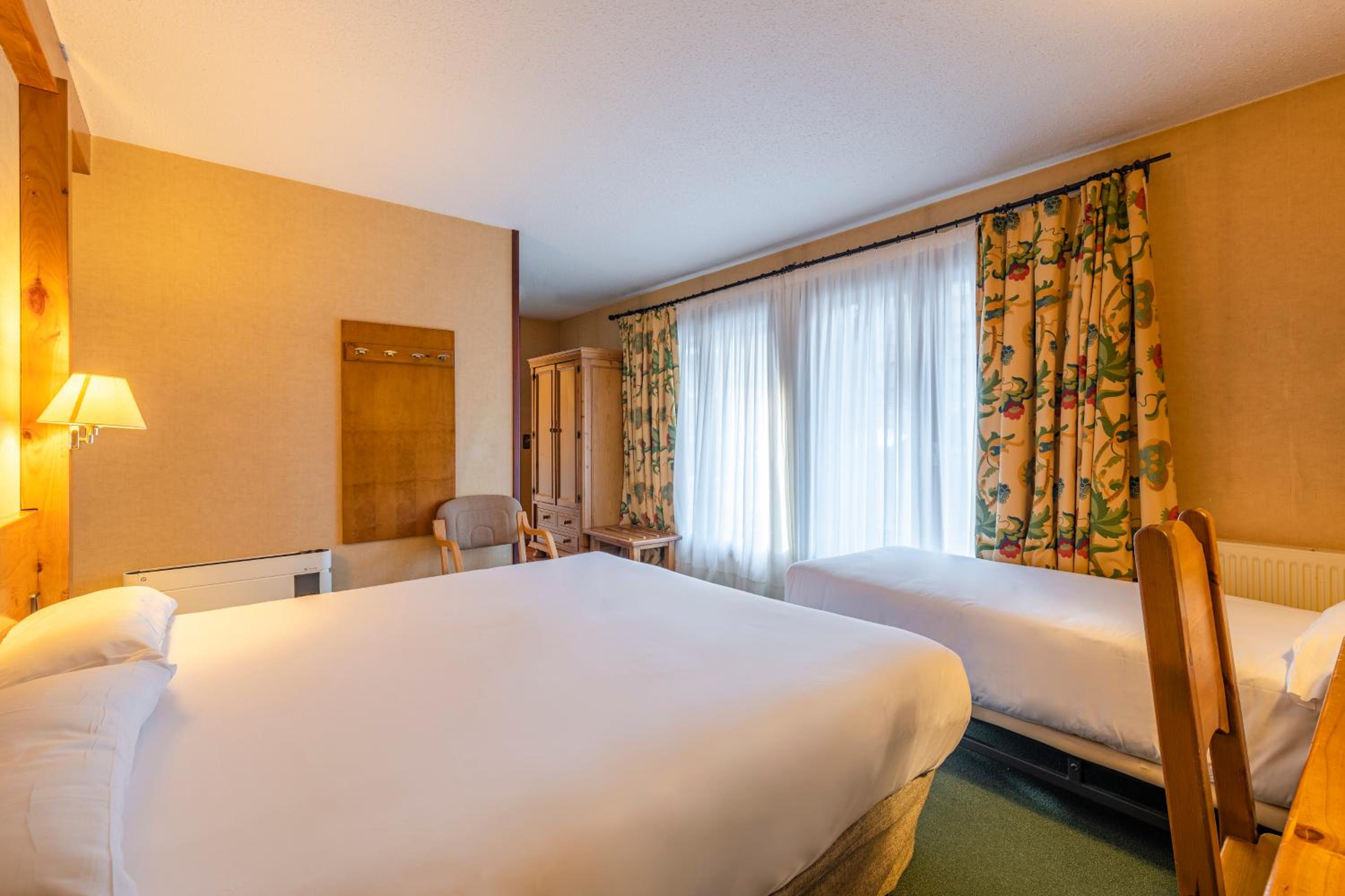 Twin Room with Extra Bed
