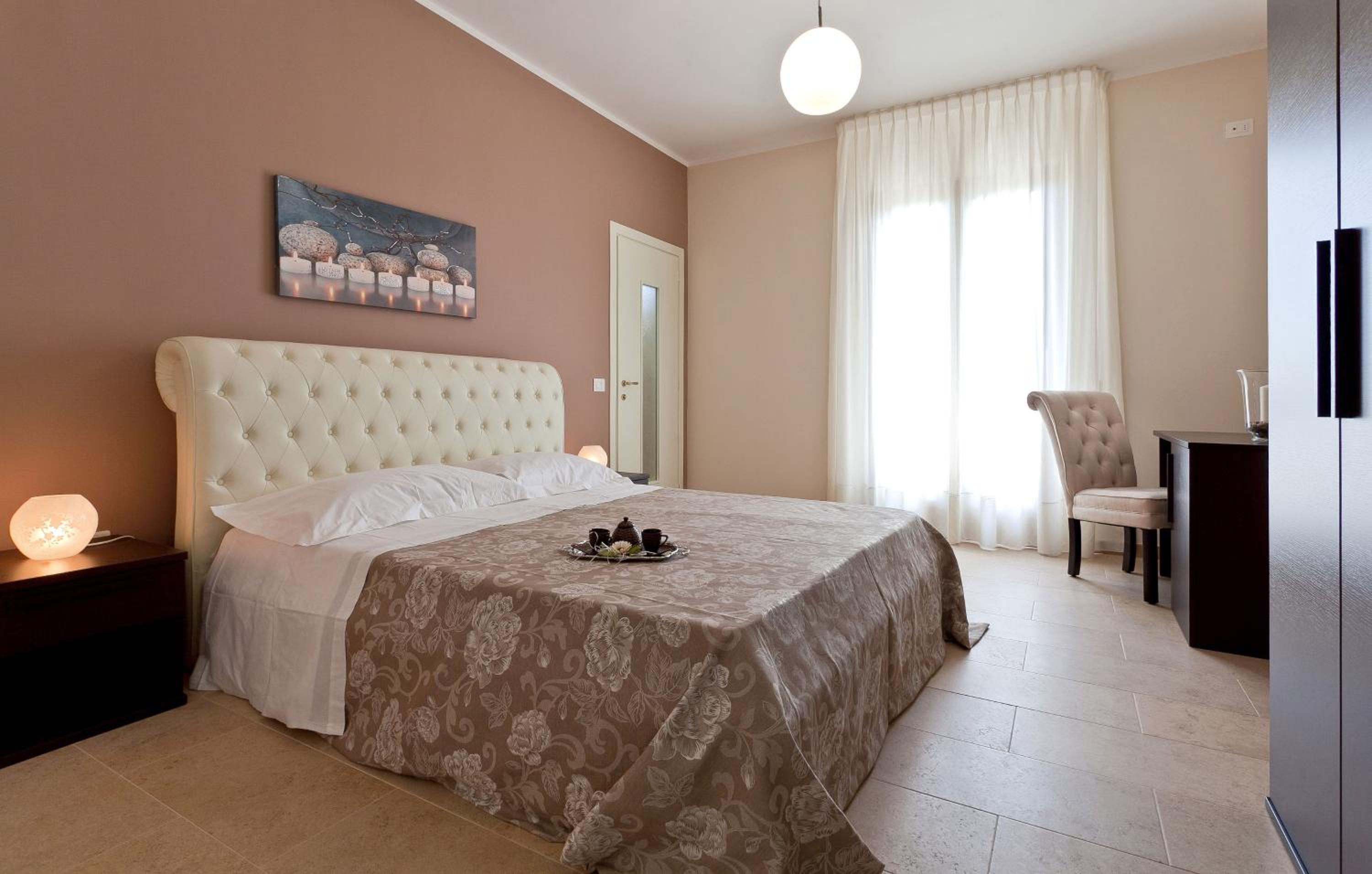 Standard Triple Room - Photo 4