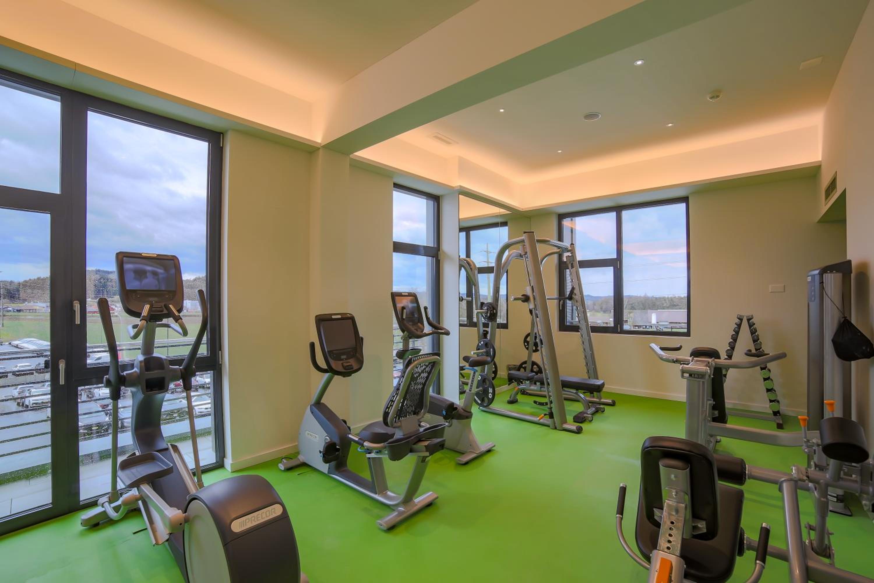 Double or Twin Room with Balcony - Photo 10