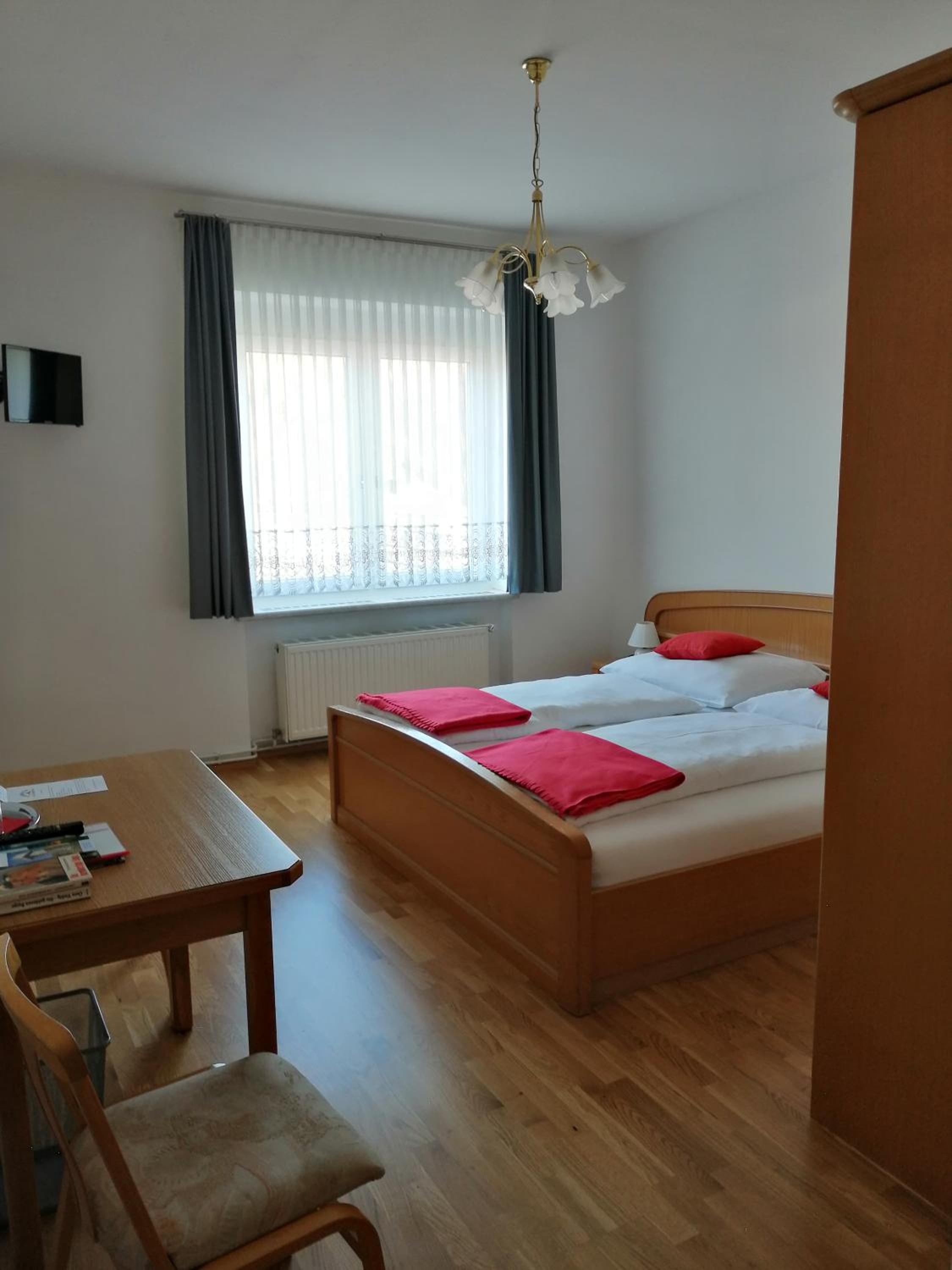Double or Twin Room photo 2