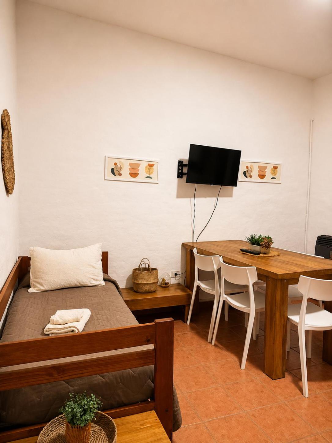 Studio Apartment photo 2