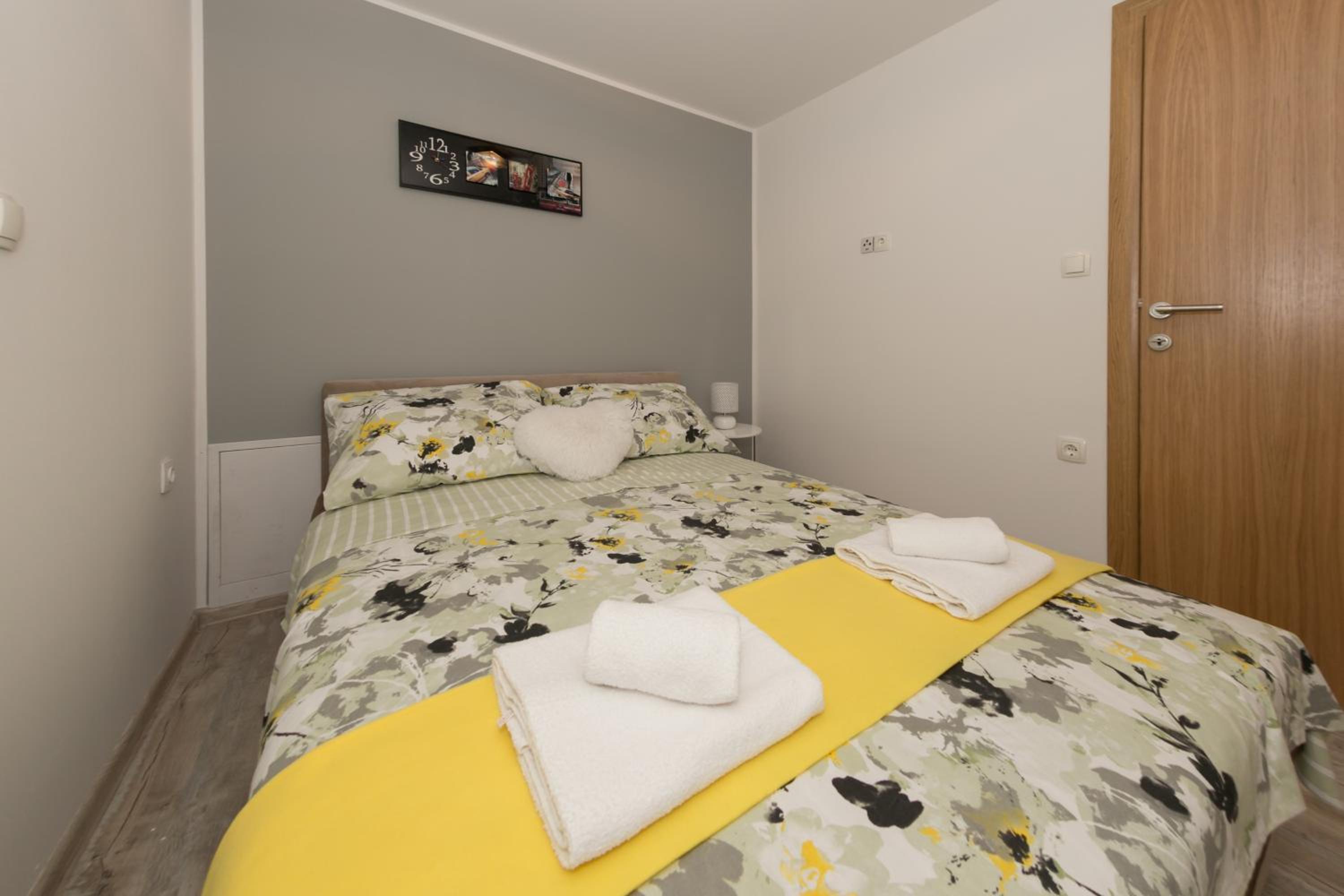 Apartment - Ground Floor photo 2