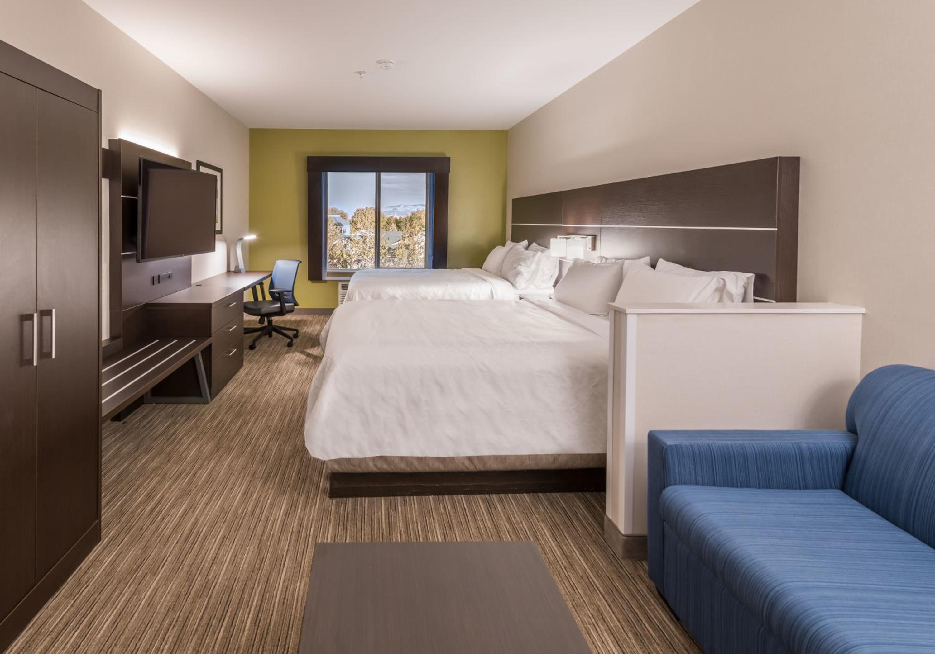 Suite with Two Queen Beds