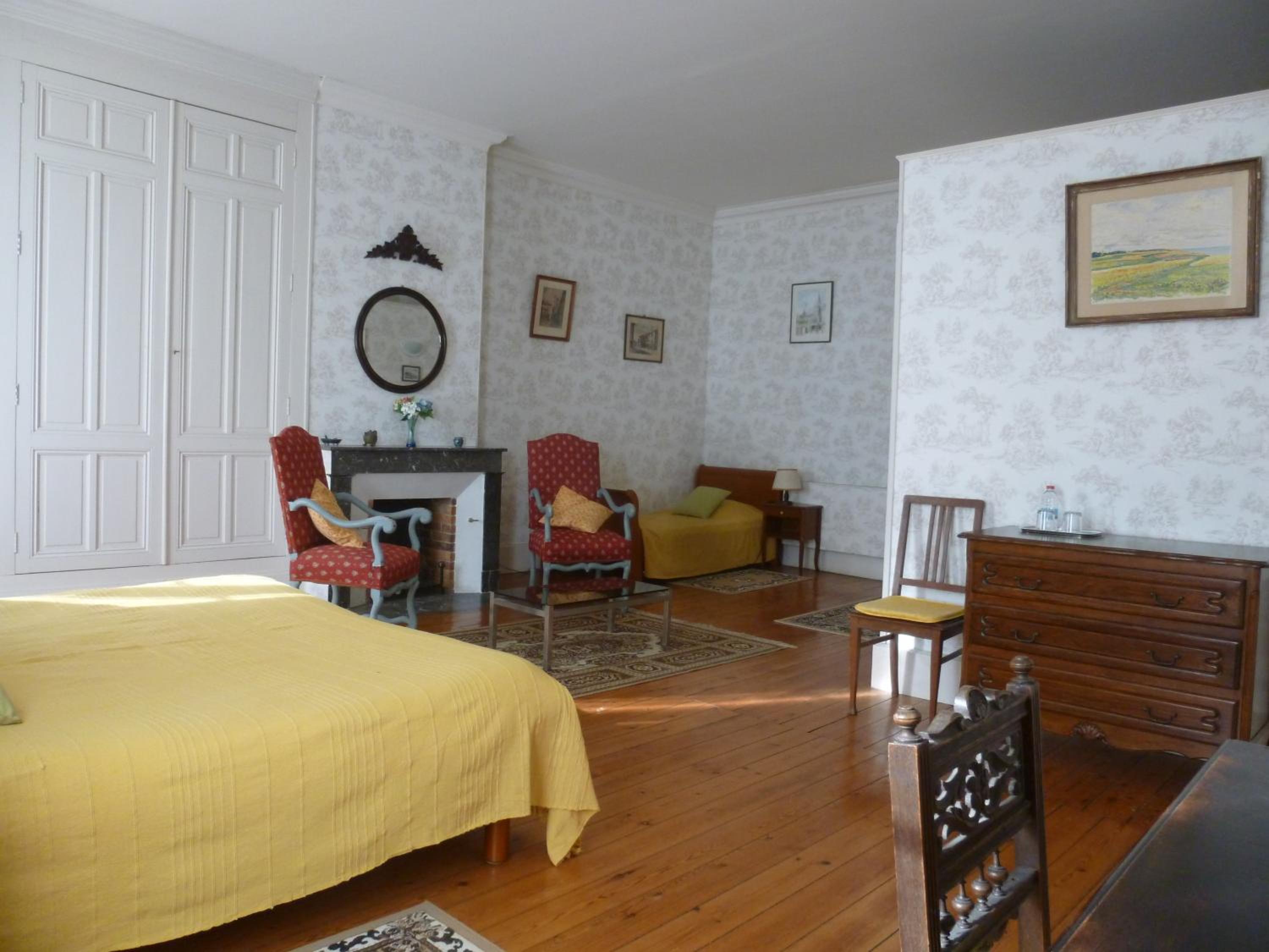 Luxury Triple Room photo 2