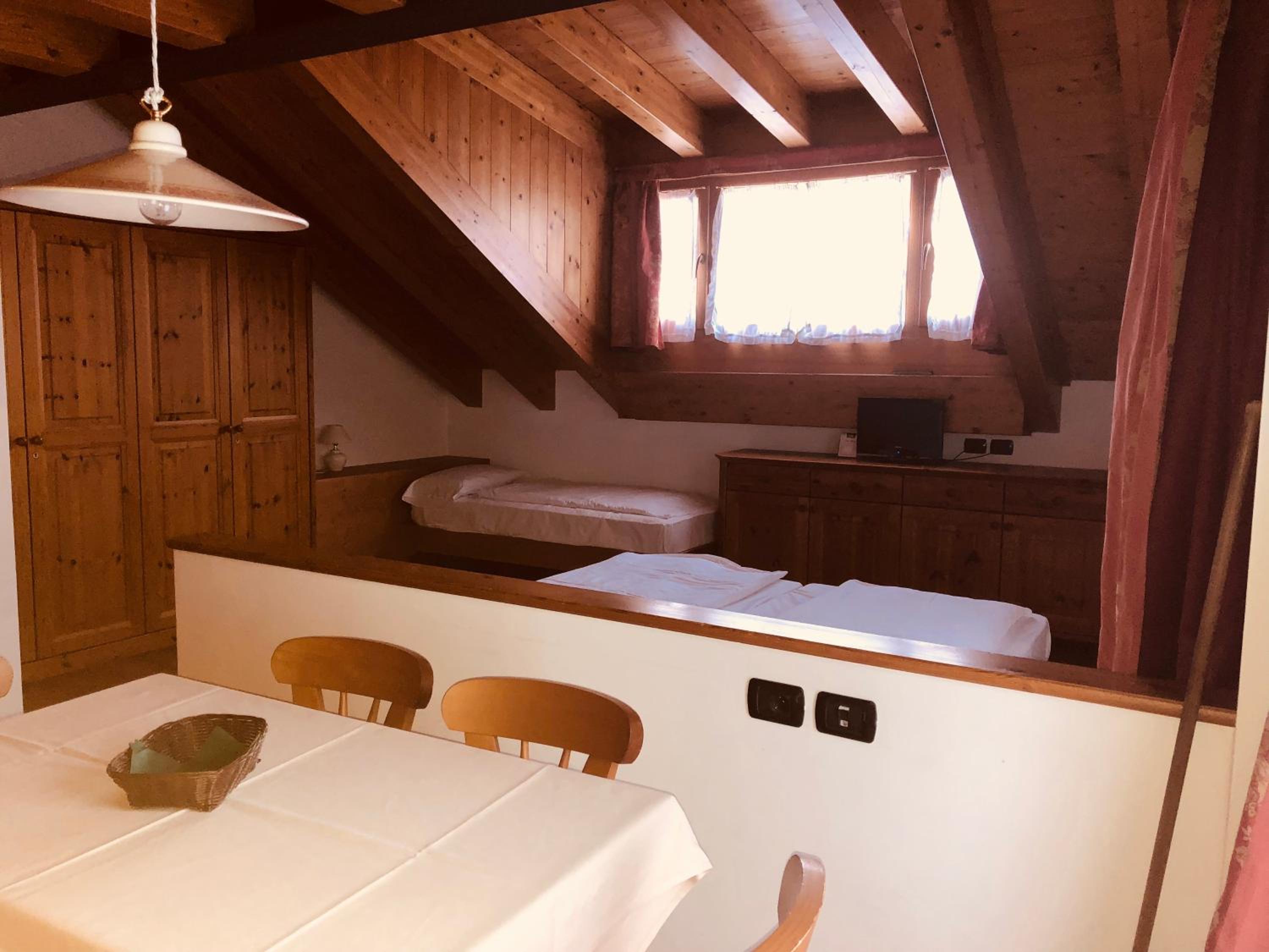 Maisonette photo 2