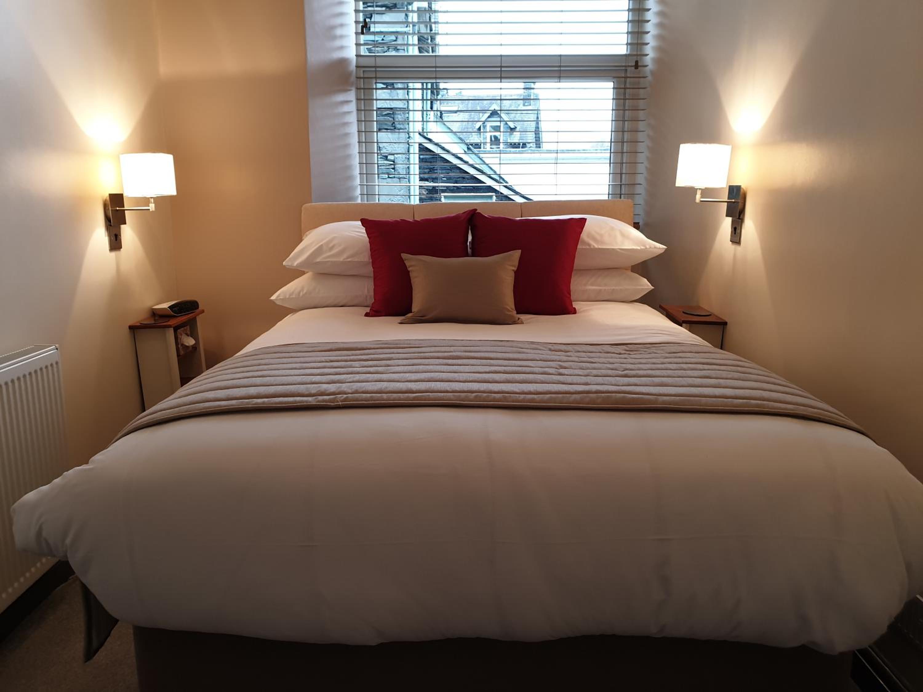 Budget Double Room photo 3