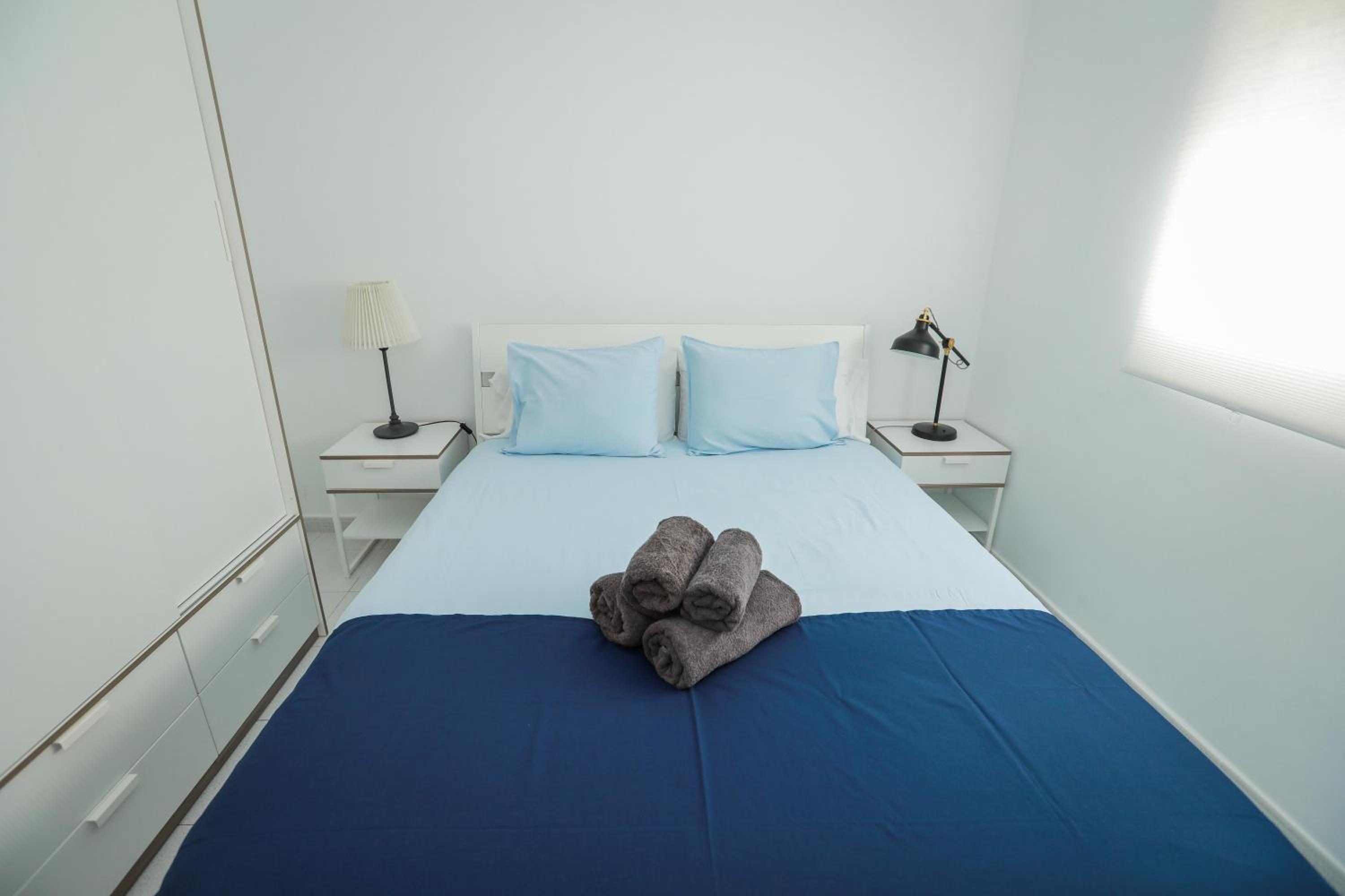 Apartamento con vista a la piscina