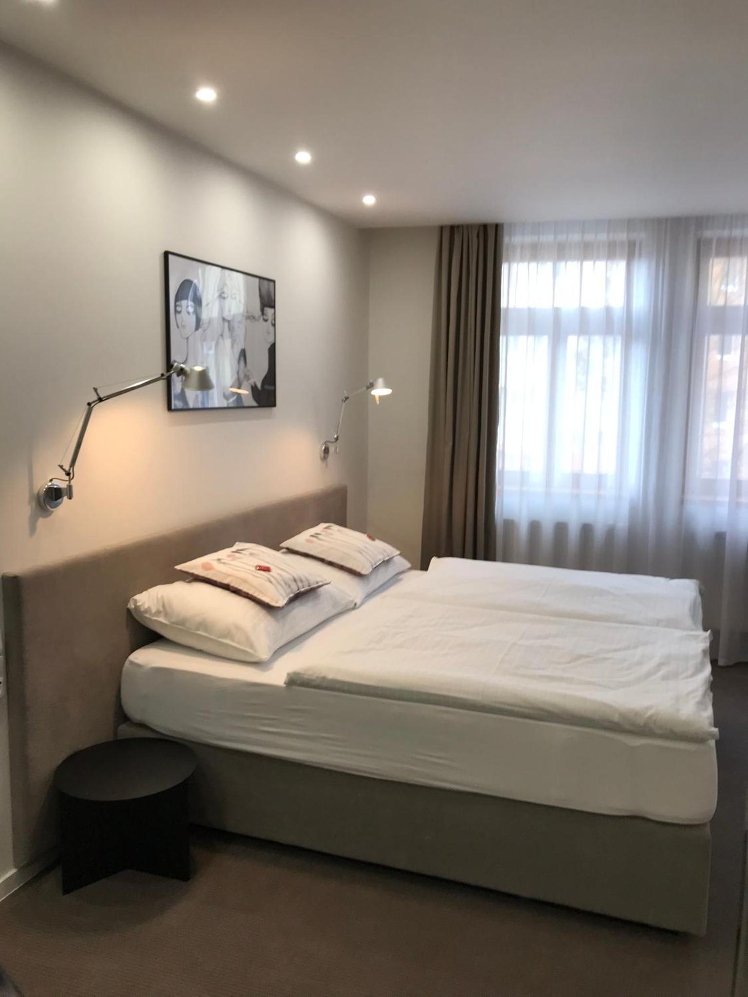 Comfort Business Double Room with Courtyard View - Photo 20