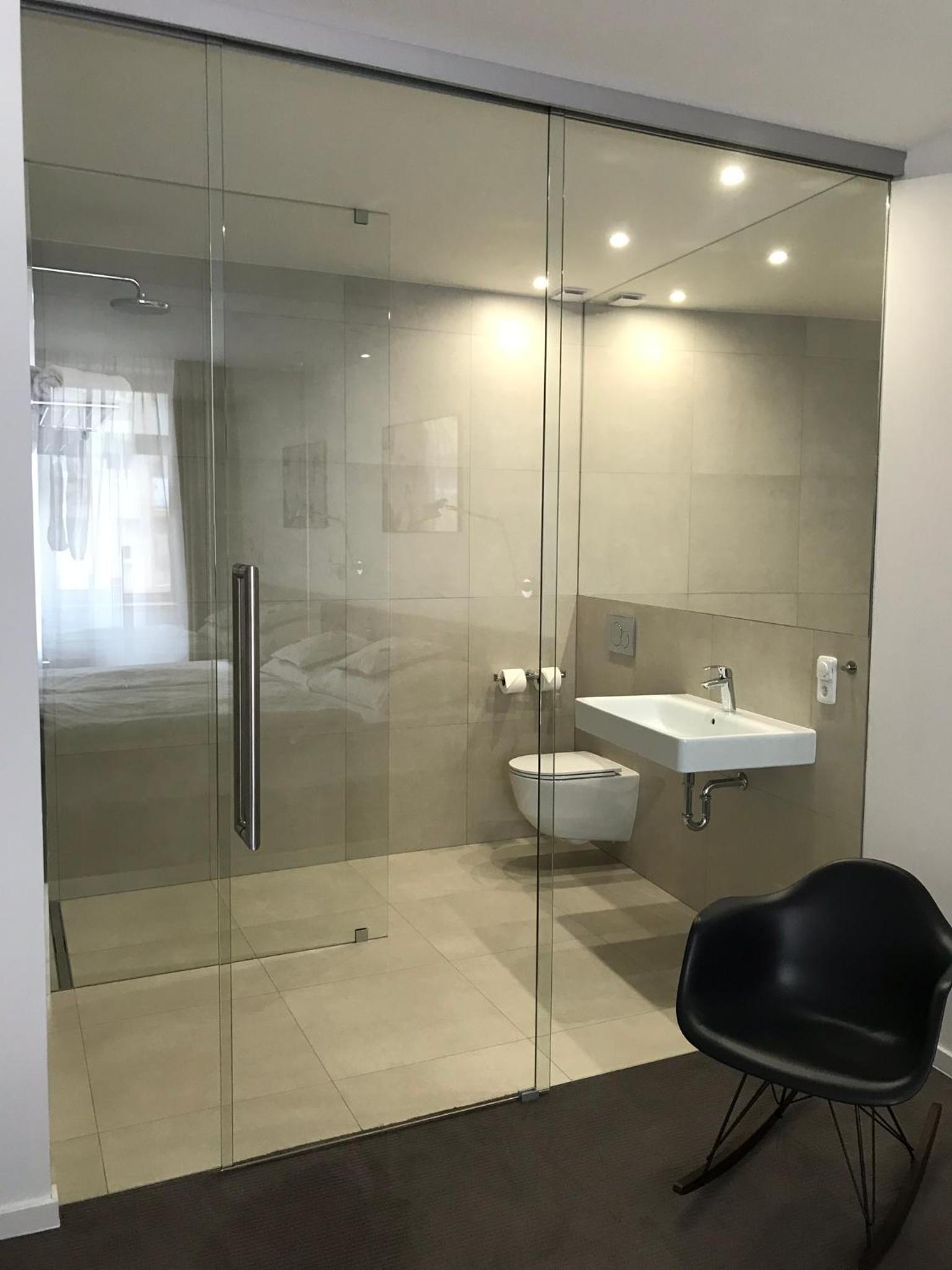 Comfort Business Double or Twin Room with Street View - Photo 5