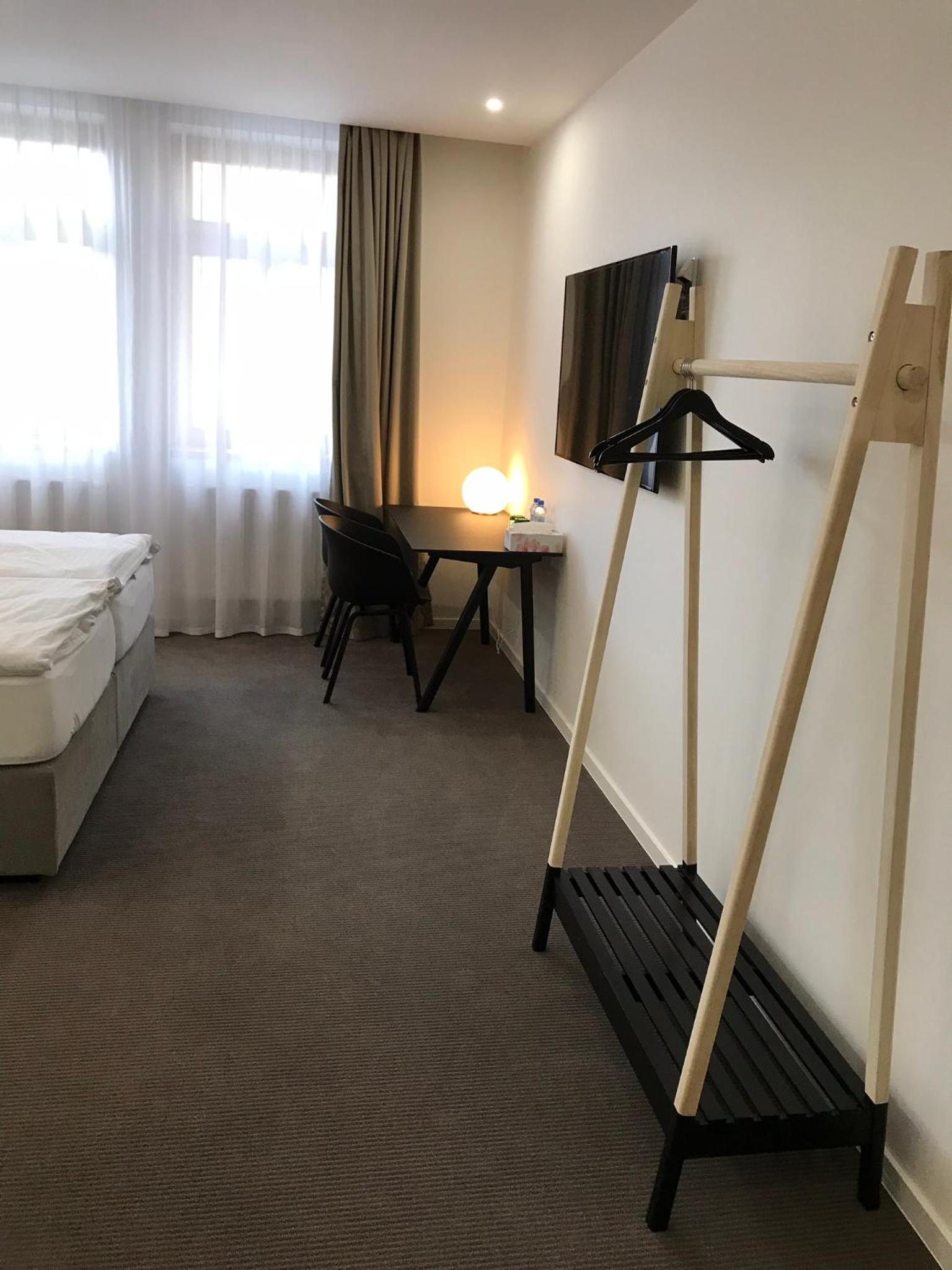 Comfort Business Double Room with Courtyard View - Photo 16