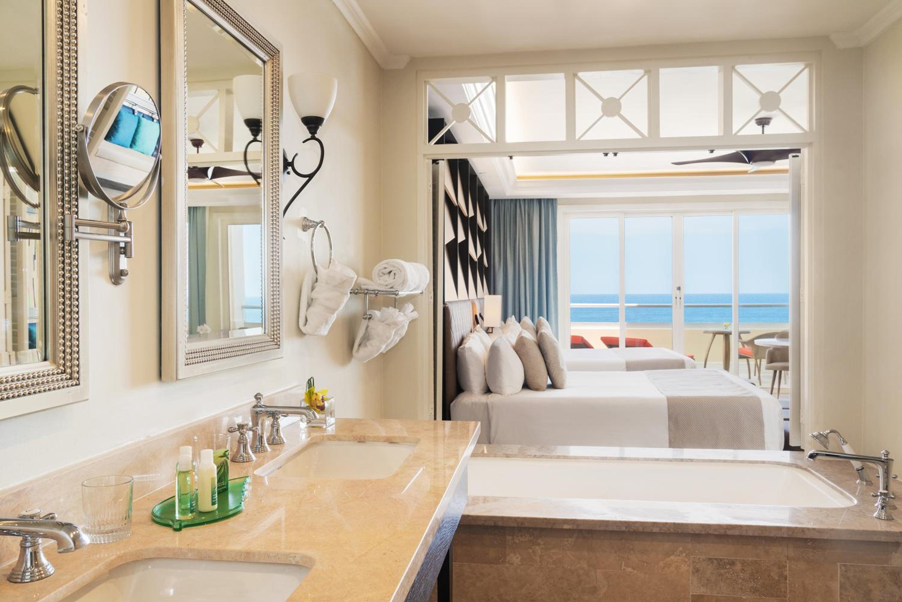 Ocean Front Premium Junior Suite Double