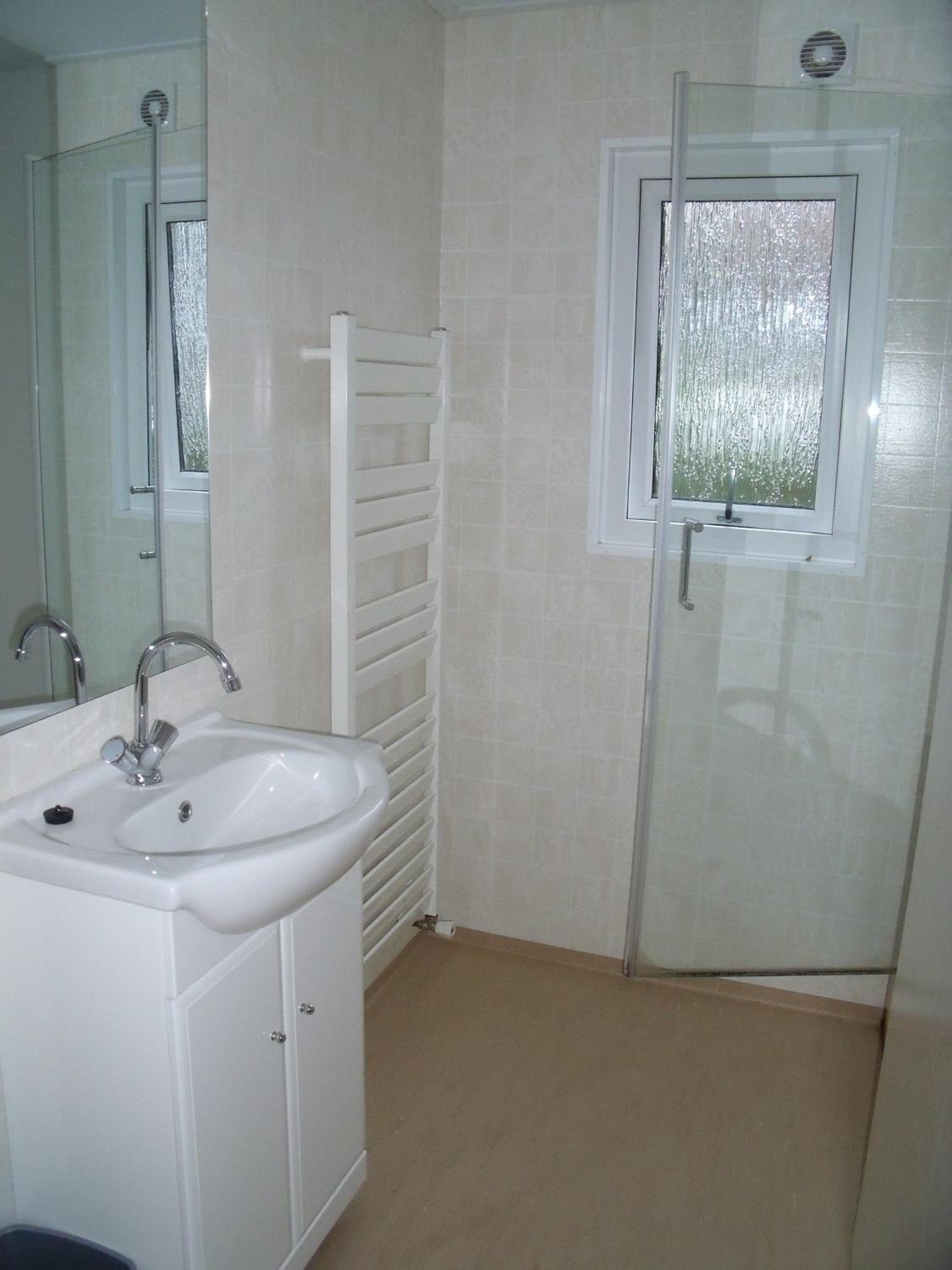 Chalet (8 Adults) photo 2