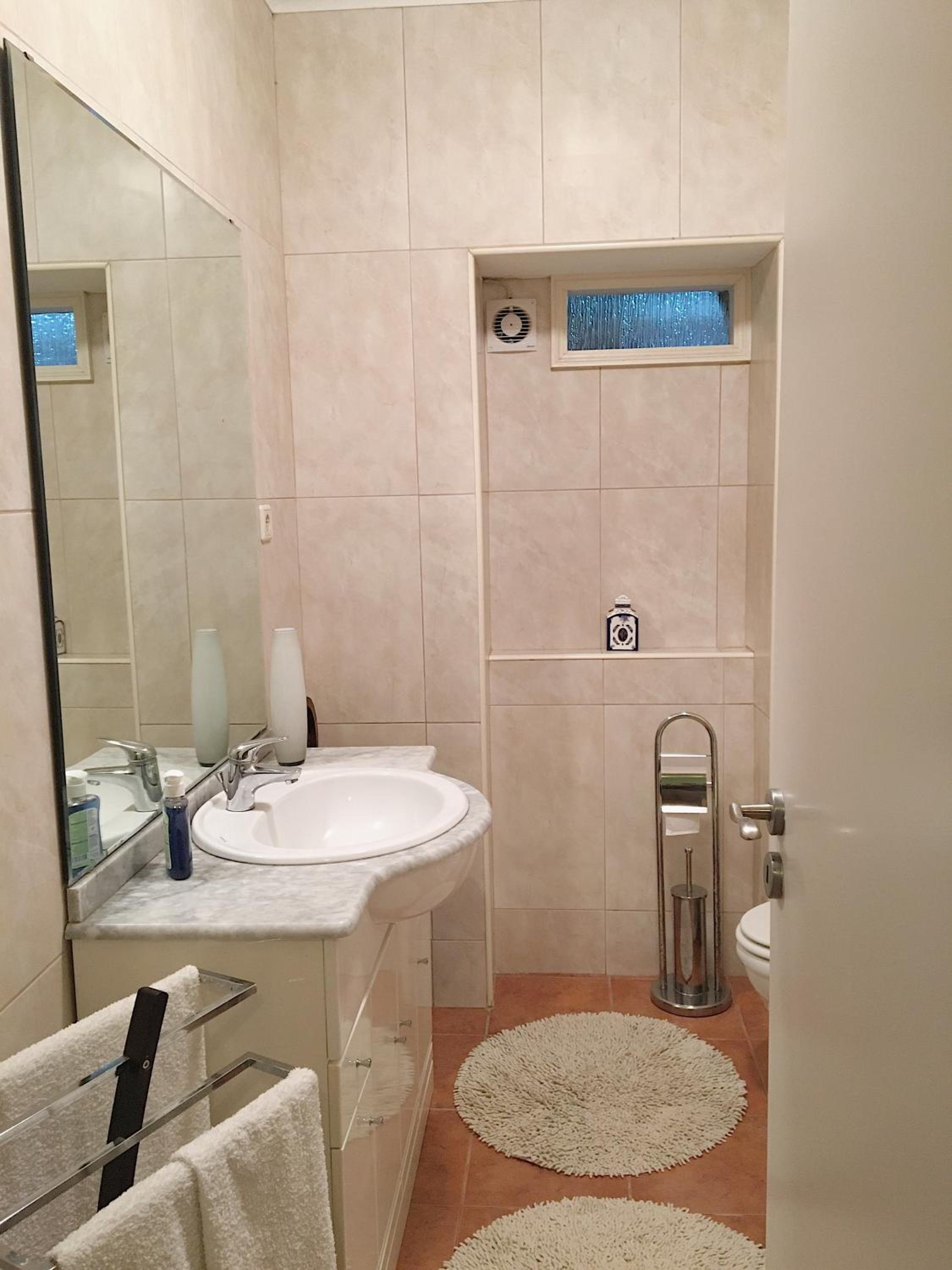 Three-Bedroom House photo 3