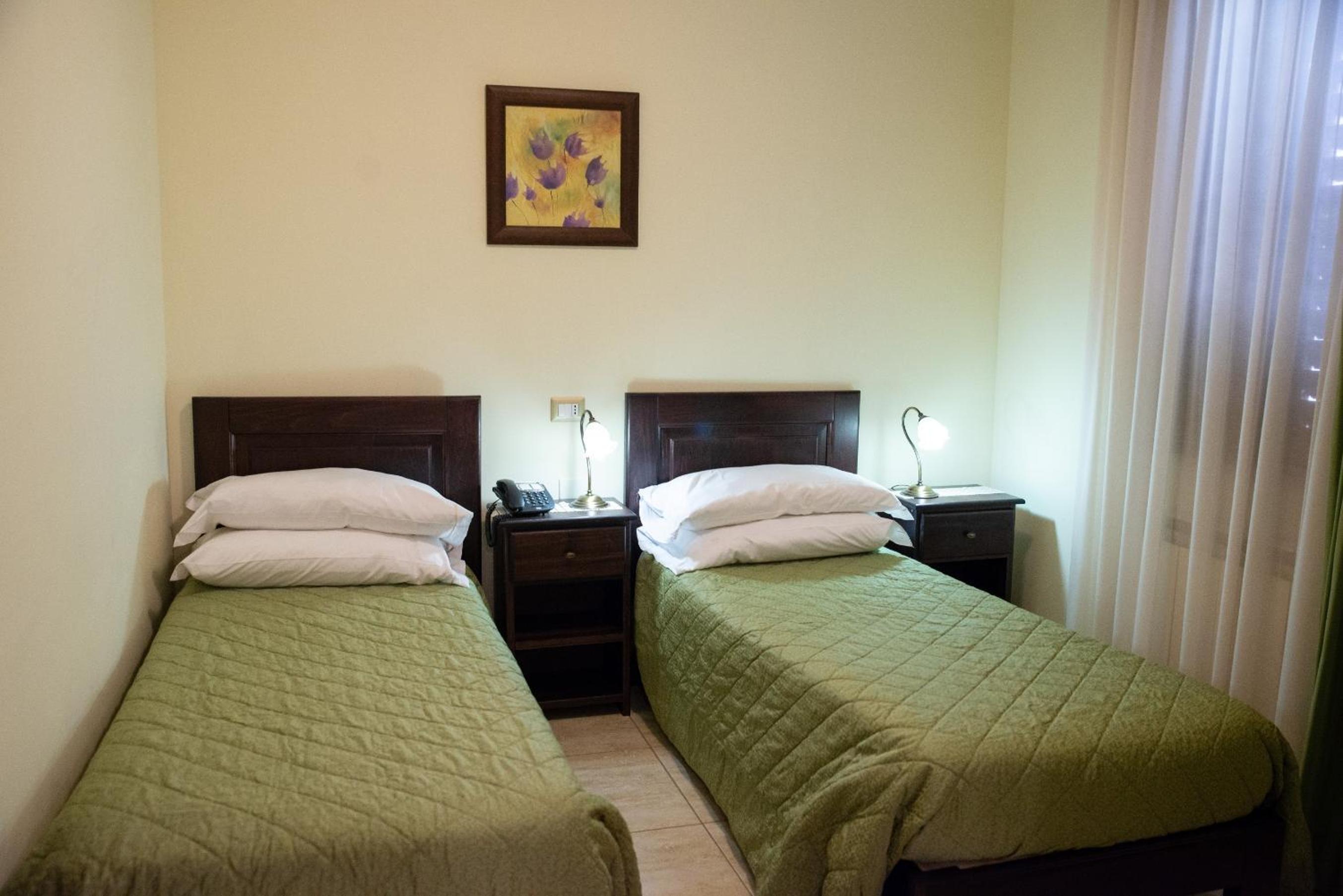 Classic Twin Room photo 1