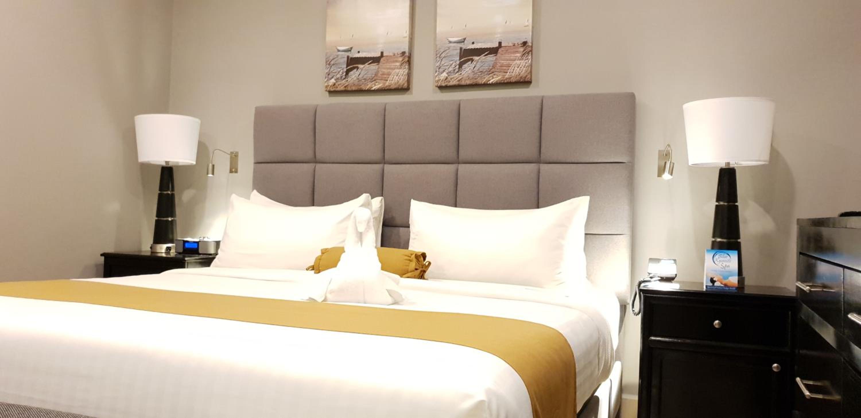 Premium King Room - Non Smoking - Photo 8