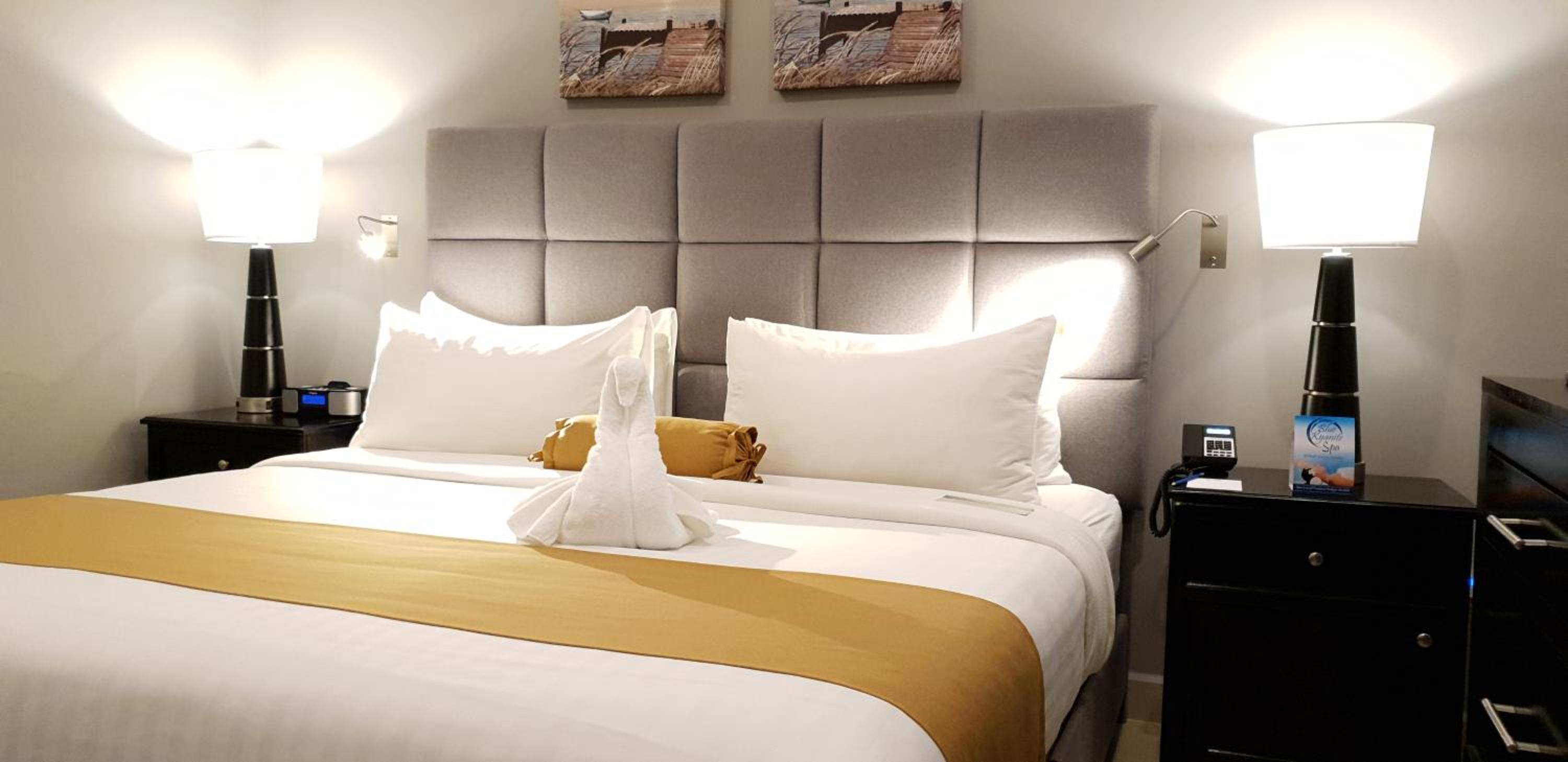 Premium King Room - Non Smoking - Photo 6