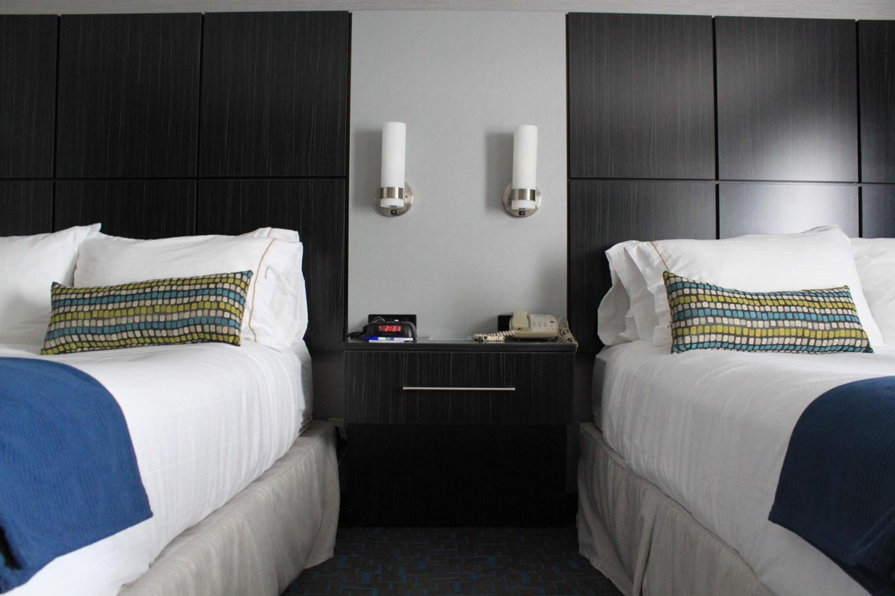 Queen Suite with Two Queen Beds