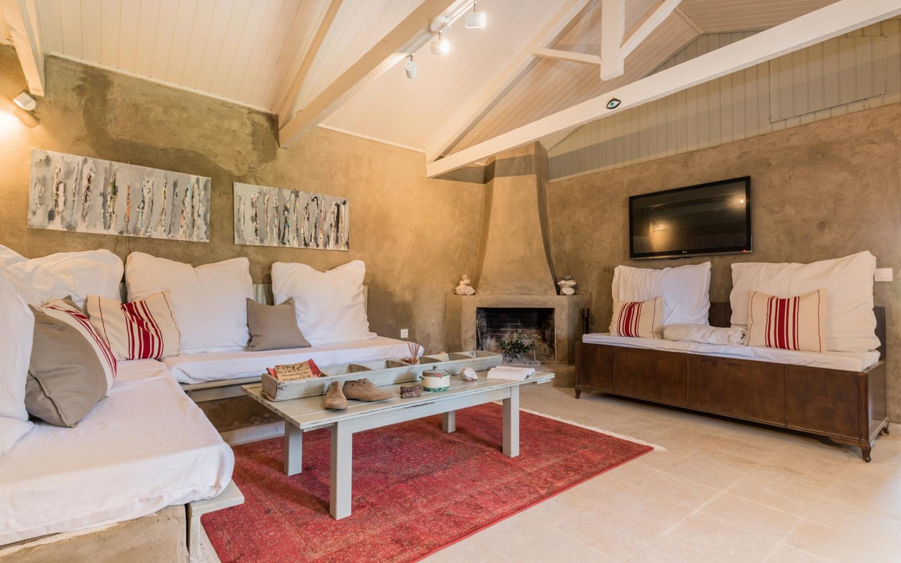 Villa with Private Pool photo 3