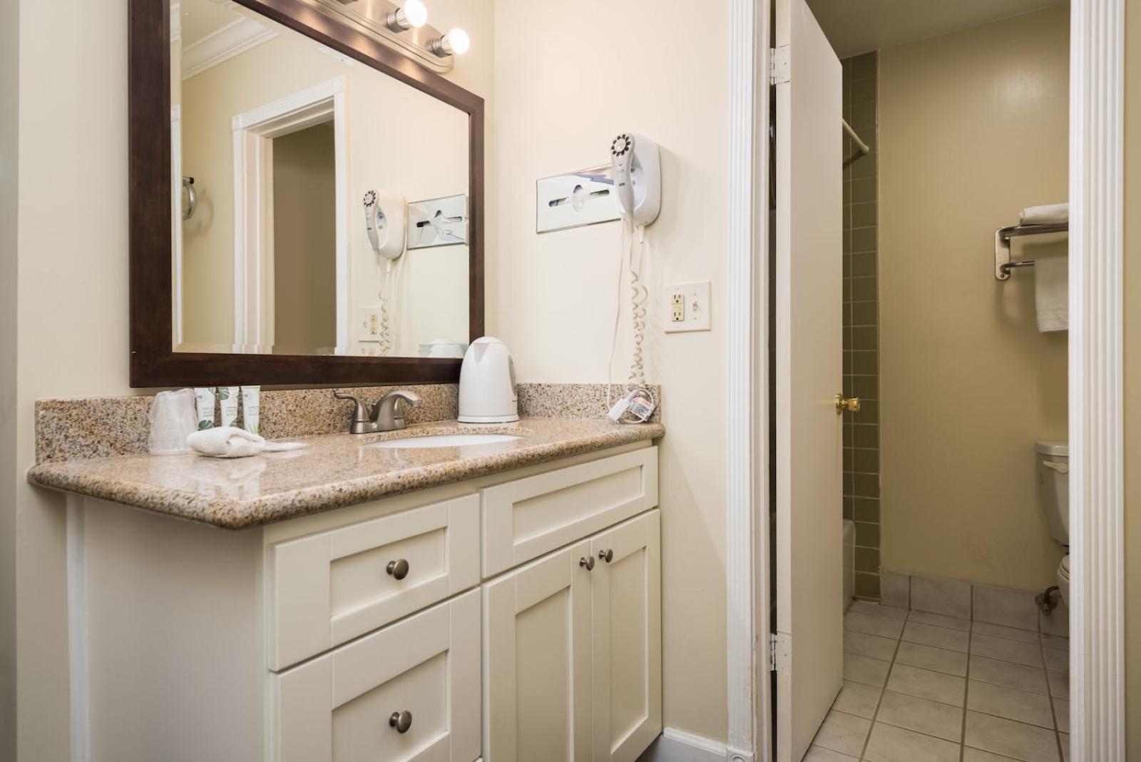 Deluxe Queen Room with Two Queen Beds with Balcony - Photo 4