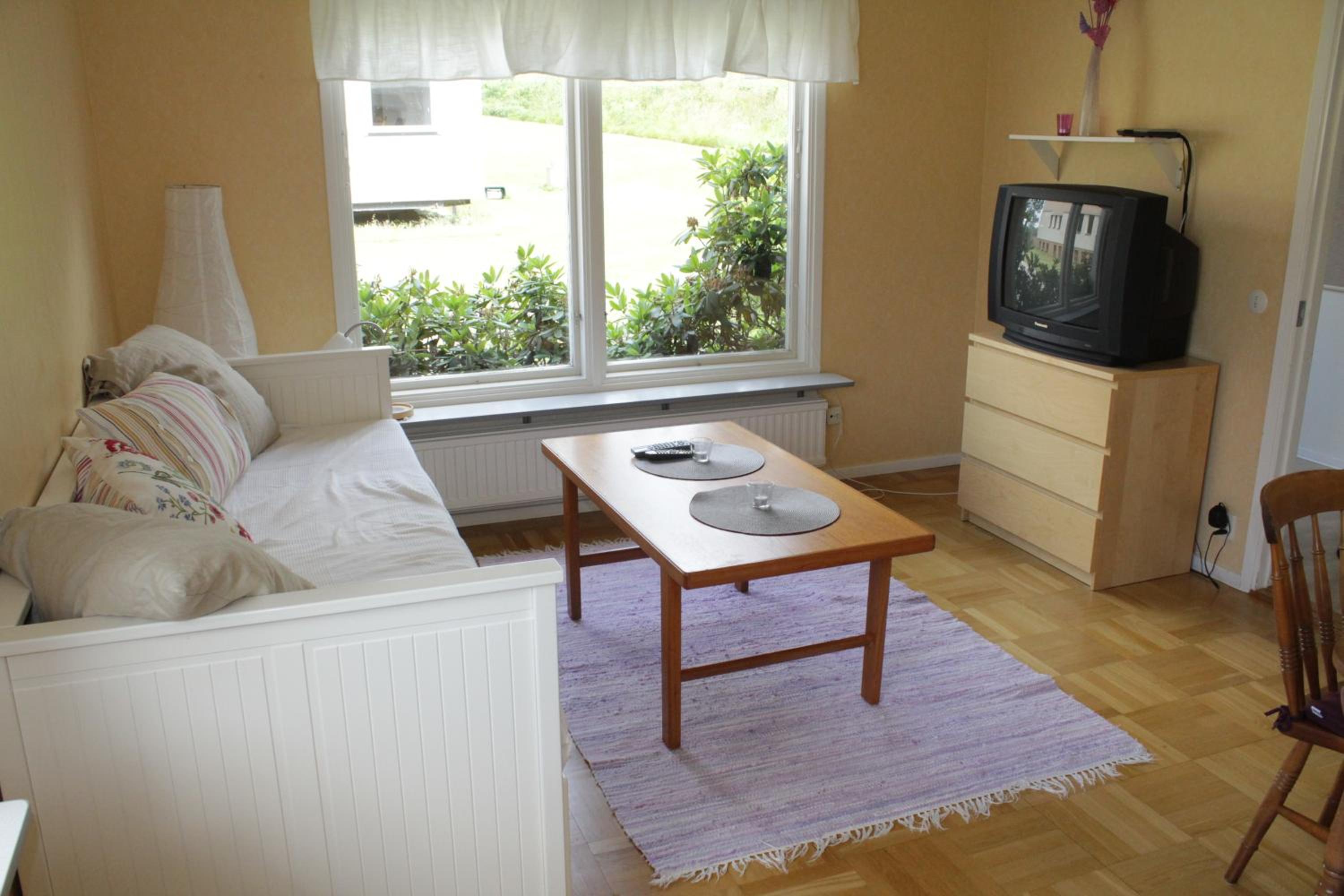 Two-Bedroom Apartment - Annex photo 1