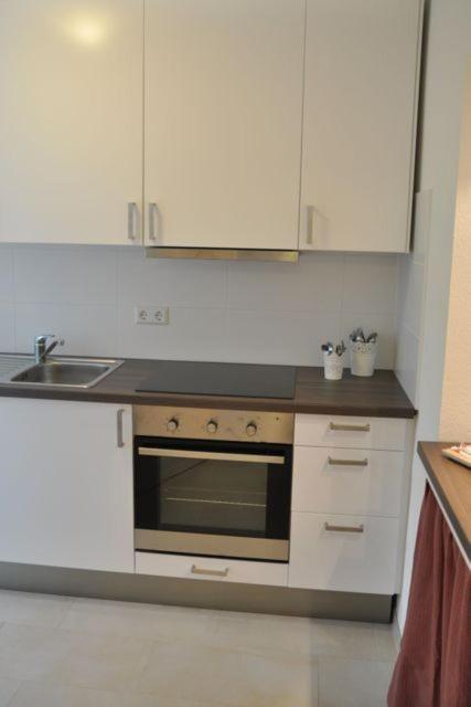 Studio Apartment photo 1