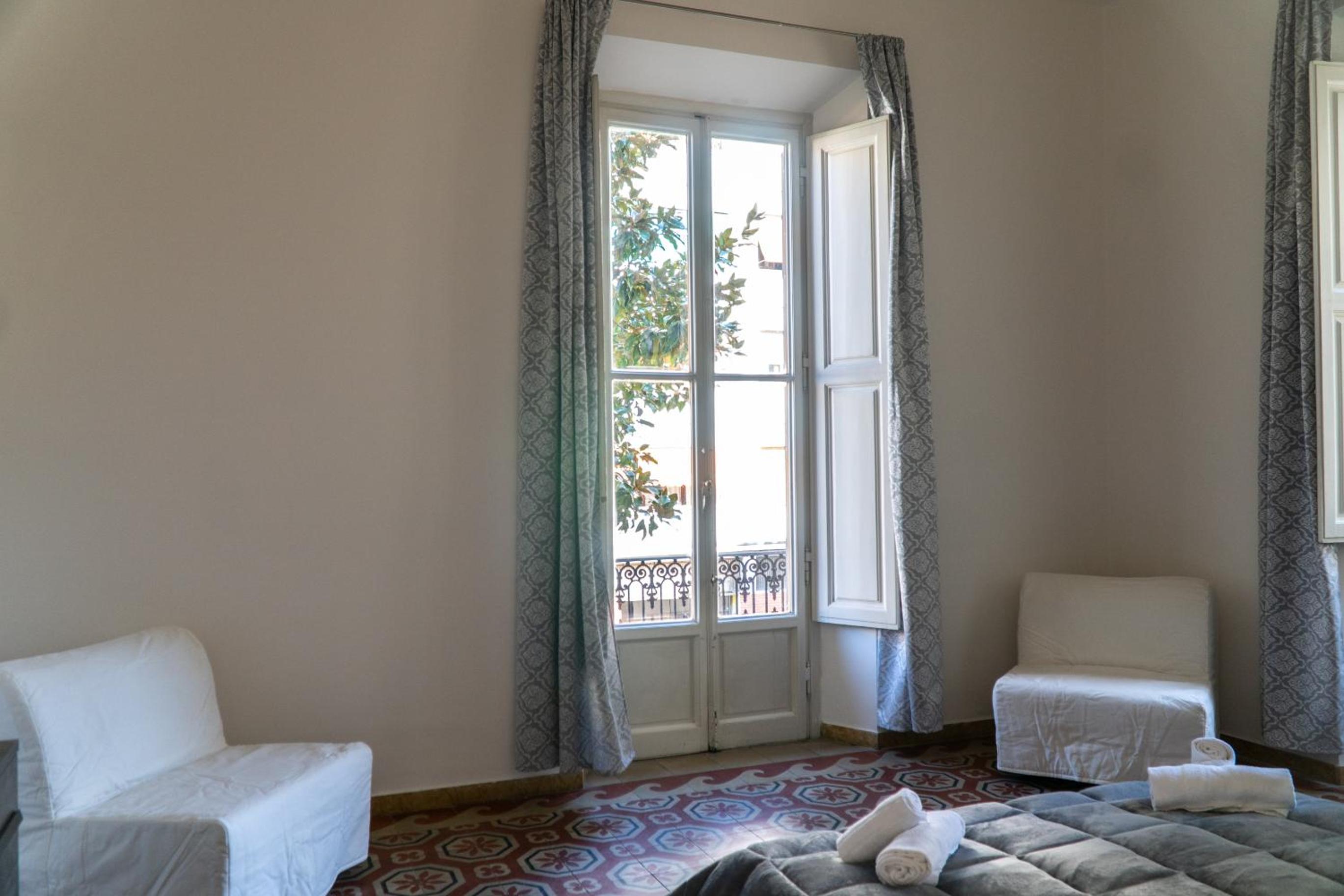 Quadruple Room with Shared Bathroom and Balcony