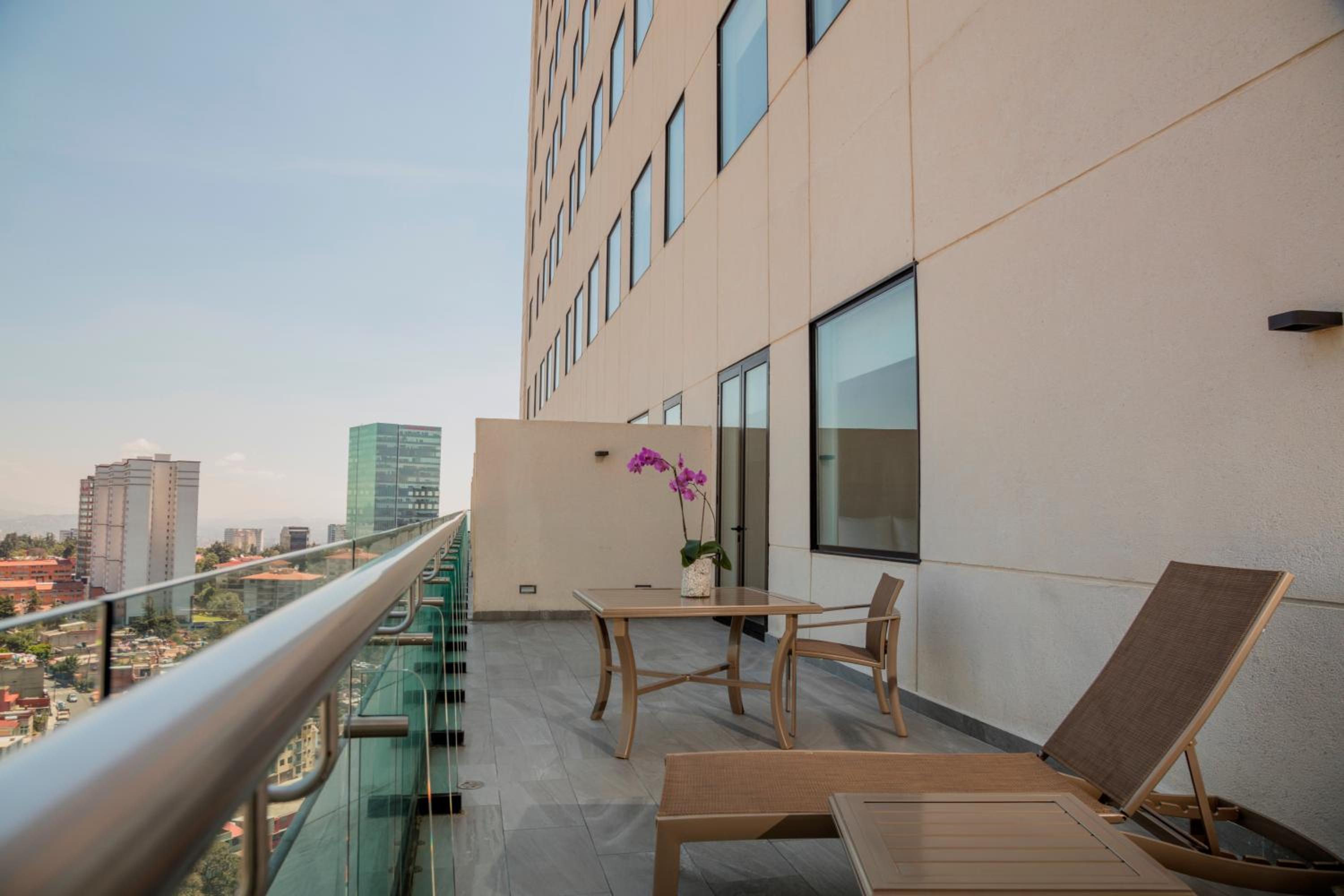 King Studio with Balcony photo 3