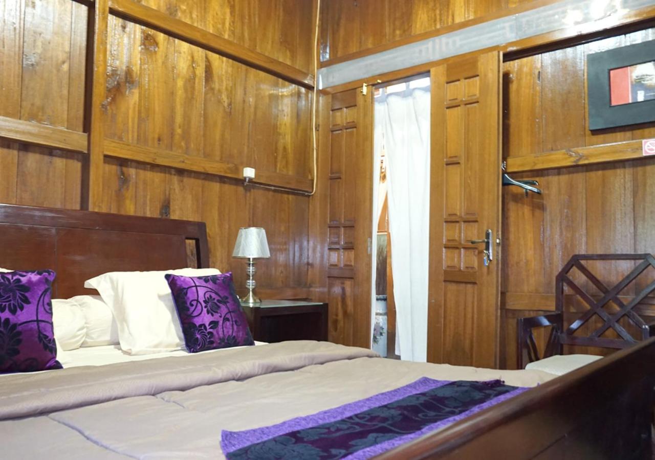 Deluxe Family Room - Photo 7