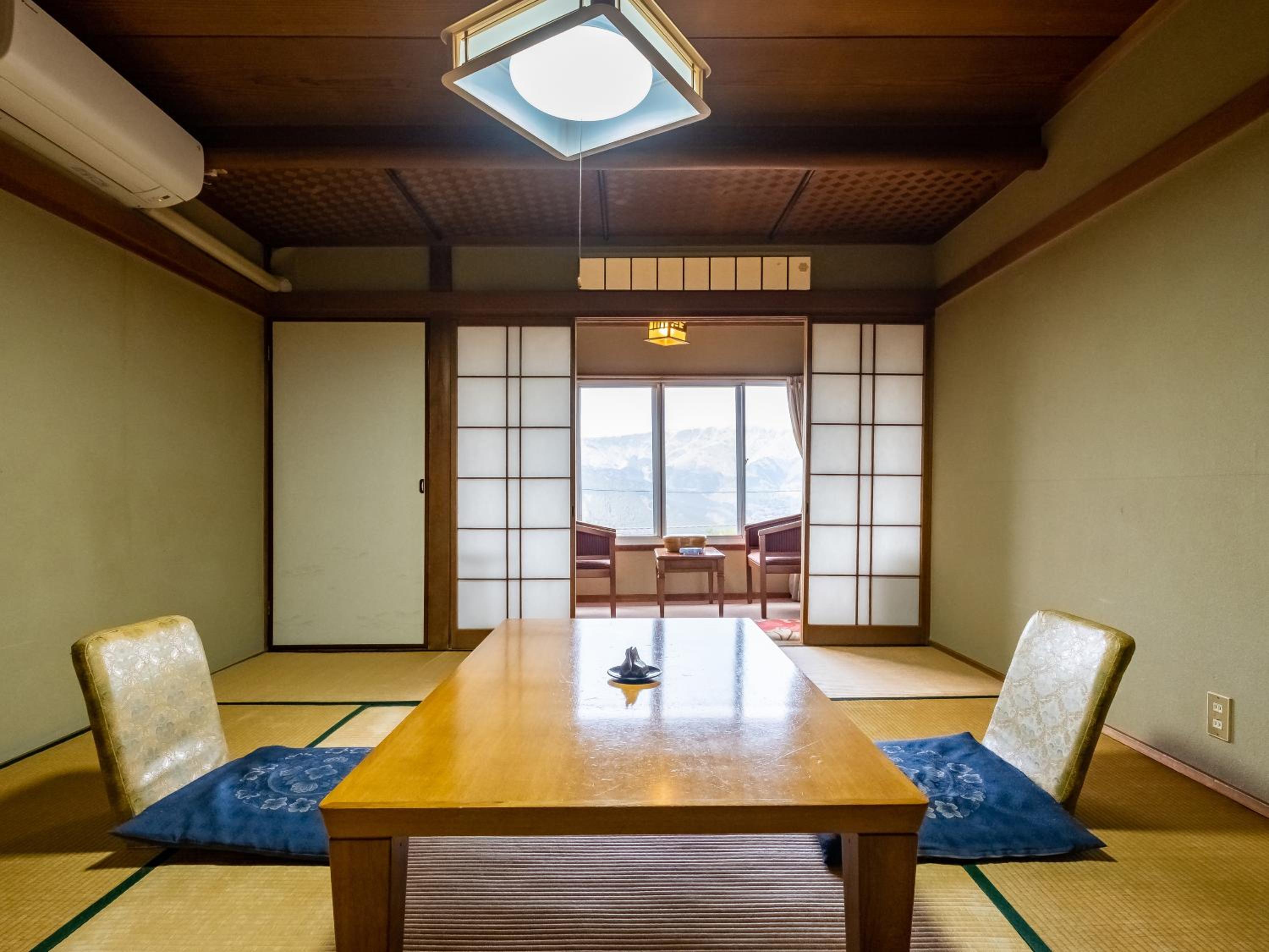  Japanese-Style Room with Mountain View - Photo 9