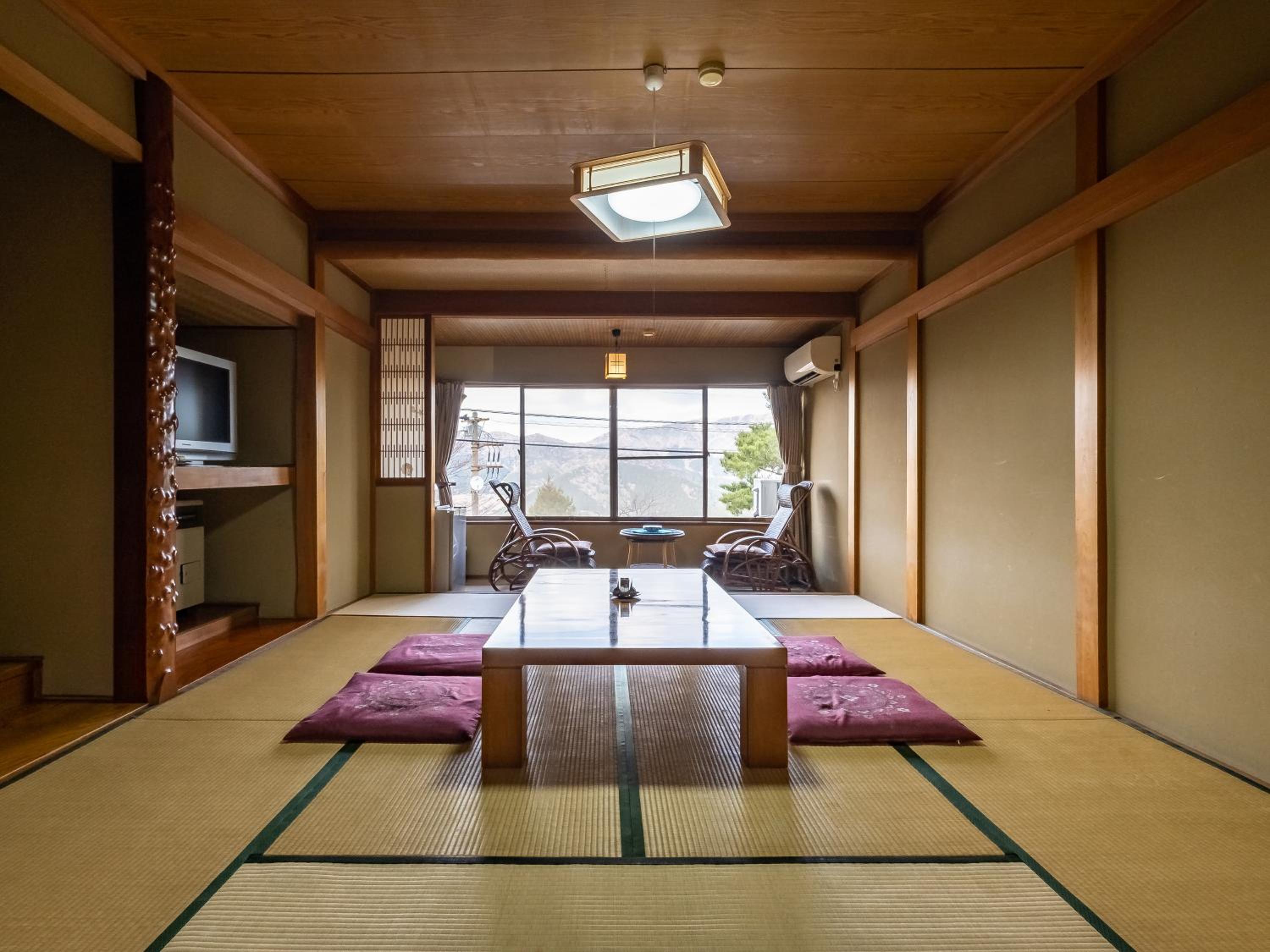  Japanese-Style Room with Mountain View - Photo 4