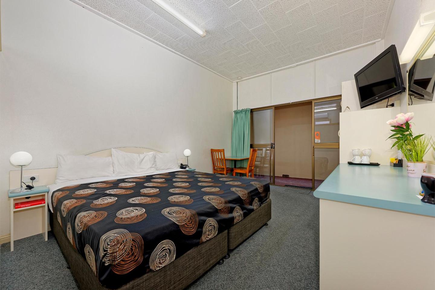 Standard Double Room photo 3