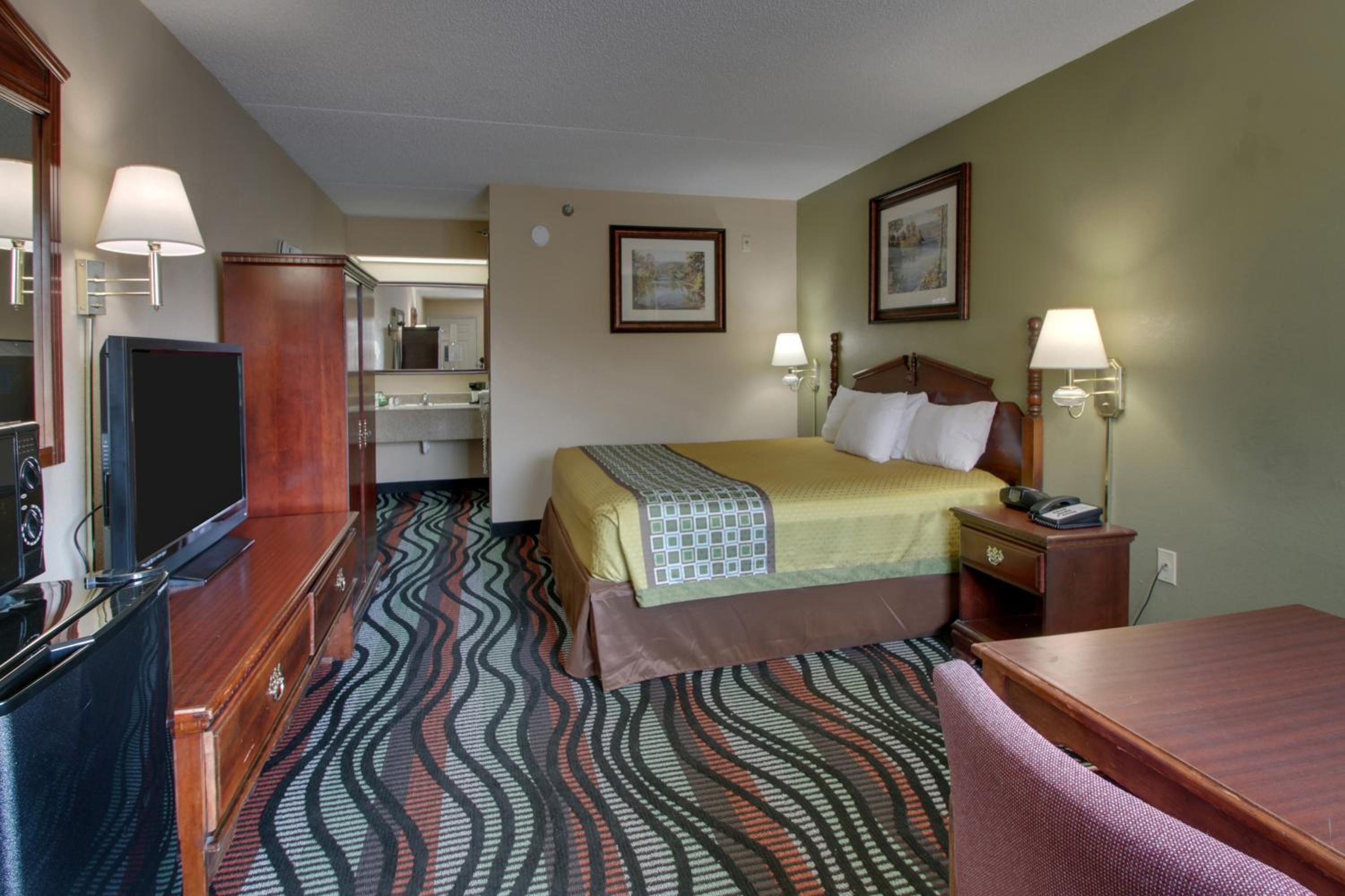 Premiere King Bed Select (Ground Level) - Photo 8